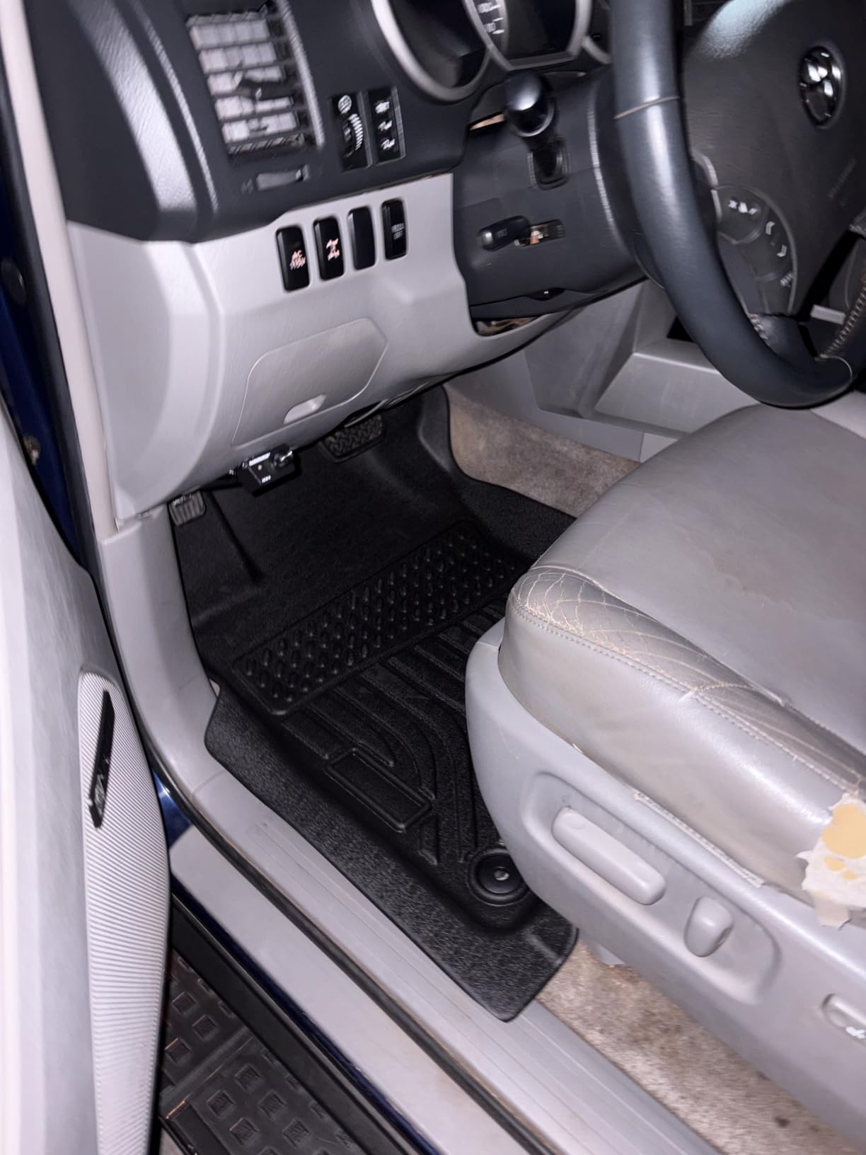 Floor Mats for Toyota Highlander 2001-2007, NOT for with 3rd Row or Hybrid customer photo 1