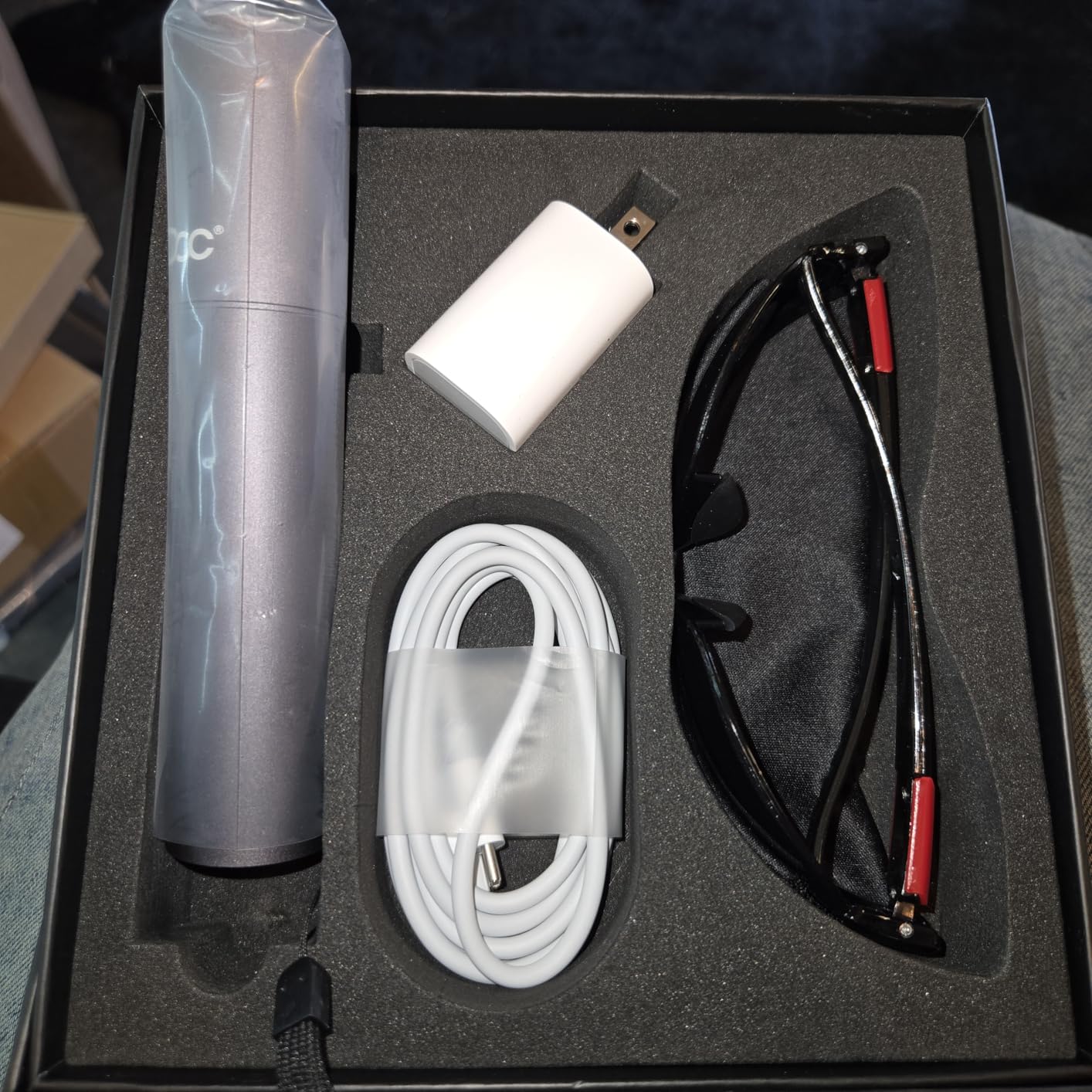 FSA-HSA Eligible Handheld Red Light Therapy for Body, LED Light Treatment Device with Blue and NIR Infrared for Pain Relief, Portable Wand for Face, Neck, Back, Shoulder & Feet customer photo 2
