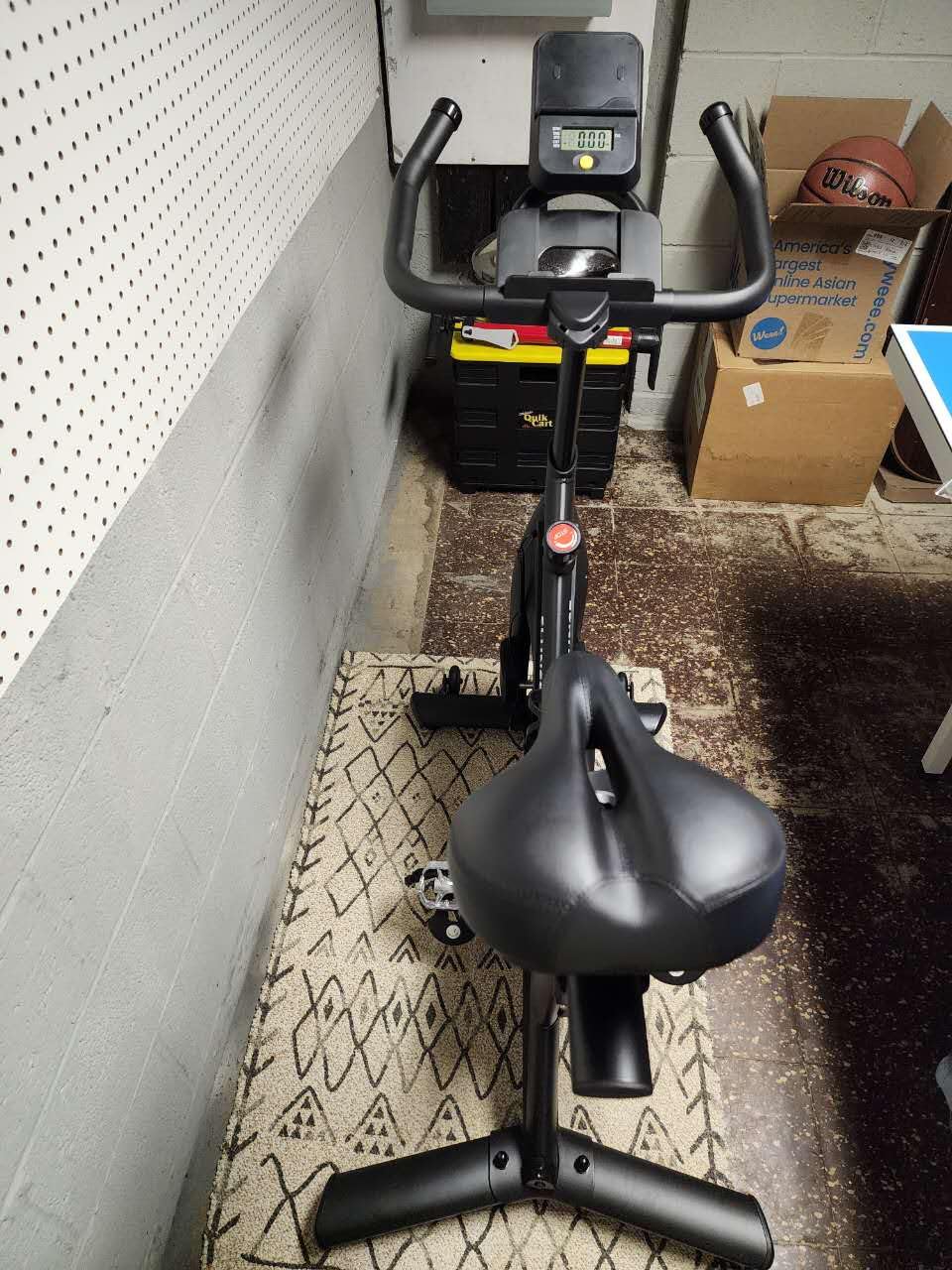 Exercise Bike, Adjustable Magnetic Resistance Stationary Bikes for Home with App Compatible, Silent Indoor Cycling Bike with 350lbs Weight Capacity Comfortable Seat, Digital Monitor & Phone Mount customer photo 2
