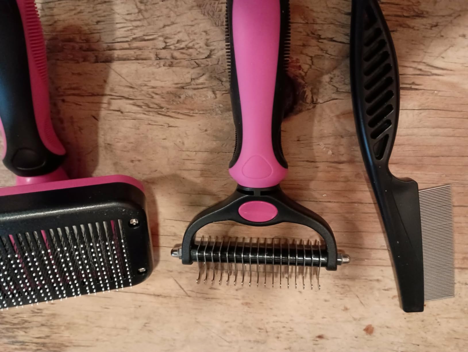 Professional 7 in 1 Pet Grooming kit I Dog Brush & Cat Brush I Dog&Cat Comb I Dog&Cat Nail Clipper/Trimmers with Nail File I Dog Bath Brush I Dog&Cat Flea Comb I Pet Supplies(Deep Blue) customer photo 1