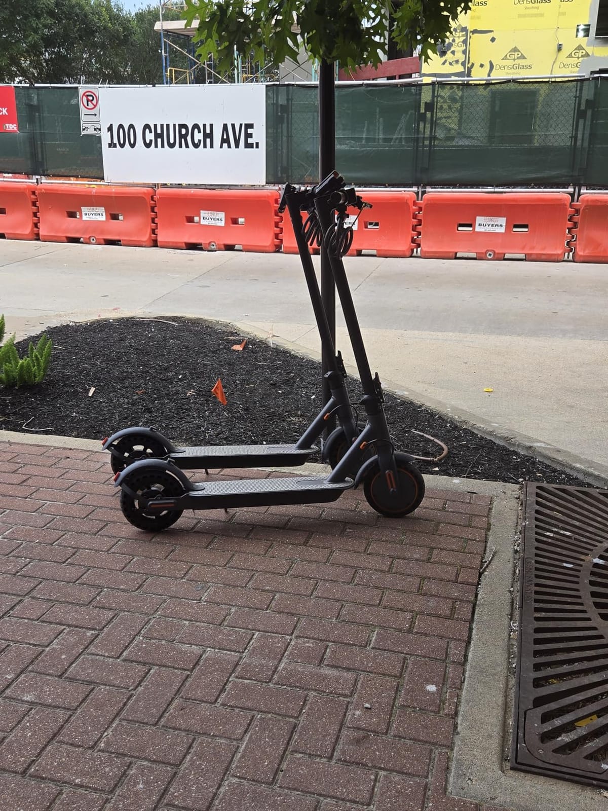 WERHY Electric Scooter with Seat and Basket for Adults 21 Miles Range customer photo 2