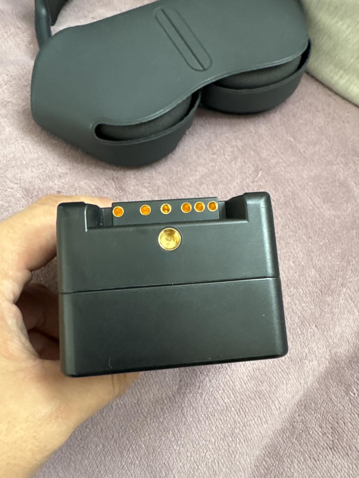 SMALLRIG V Mount Battery T99, 99Wh/6800mAh Camera Battery, 5.9ft Drop-Proof | 7 Ports, 100W 2H Dual USB-C Fast Charge, IP54 Water/Dust Proof, Rear LED, V Mount for Camera, Camcorder, Monitor, Light customer photo 1