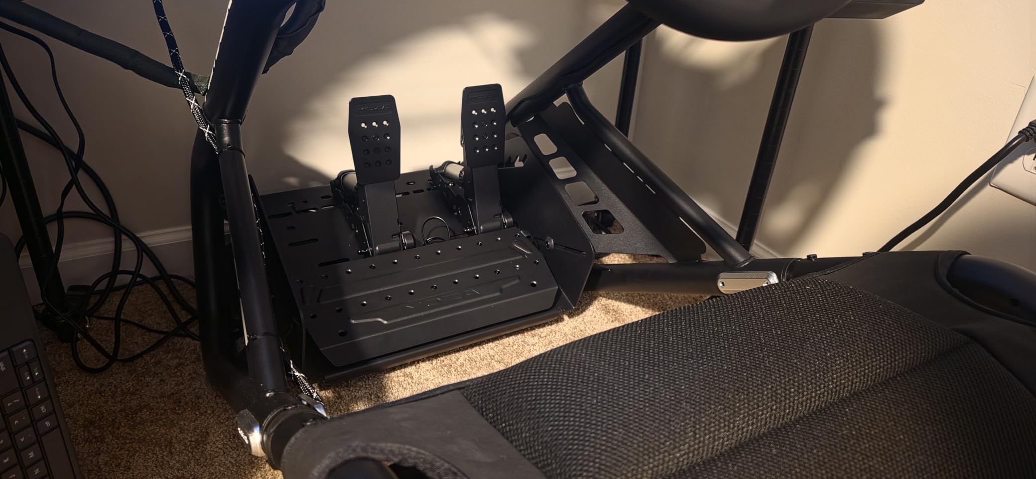 MOZA SRP2 Pedals Set Throttle Brake Pedal Equipped With 100KG Load Cell | 15-Bit Angle Sensor, CNC Aerospace-Grade Aluminum Fully Adjustable Pedal Angle Spacing and Height for PC Racing Game customer photo 1