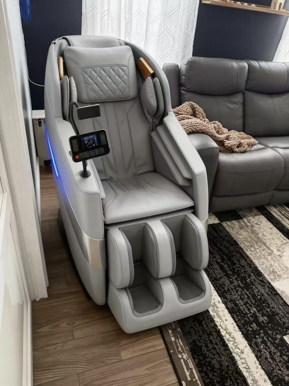 FURNIMAT 3D Massage Chair Full Body SL-Track, Body Scan, Shiatsu Recliner customer photo 1