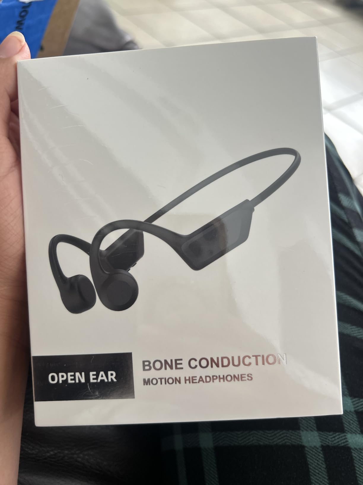 New Bone Conduction Open-Ear Headphones, Bluetooth 6.0, IPX5 Waterproof, 8H Playtime, Lightweight & Comfortable Sports Earphones for Running, Gym, Cycling, Workout, Sweatproof Wireless Headsets customer photo 1
