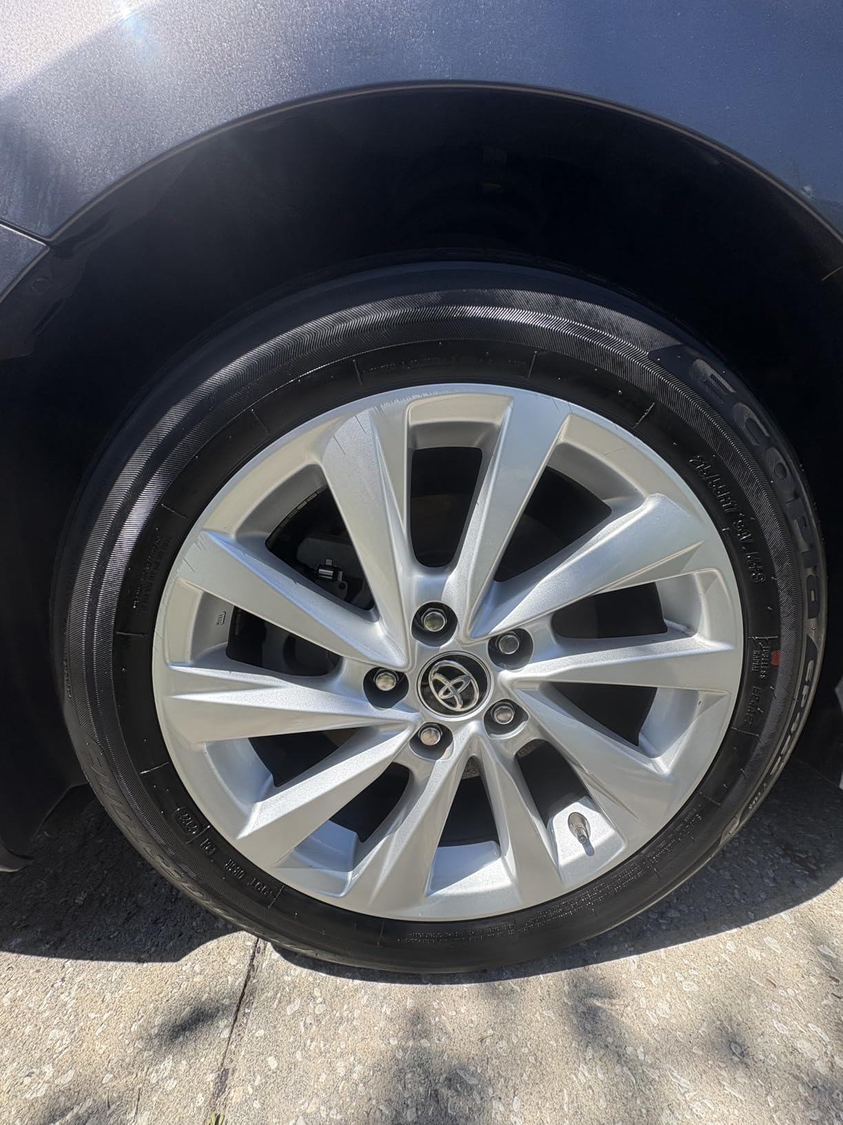 Meguiar’s Endurance Tire Gel - Tire Shine Gel, Premium Car Tire Shine For A Lasting Glossy Finish; Apply To Tires Cars, Trucks & Suvs To Keep Tires Looking Deep Black And Clean -16 Oz customer photo 2