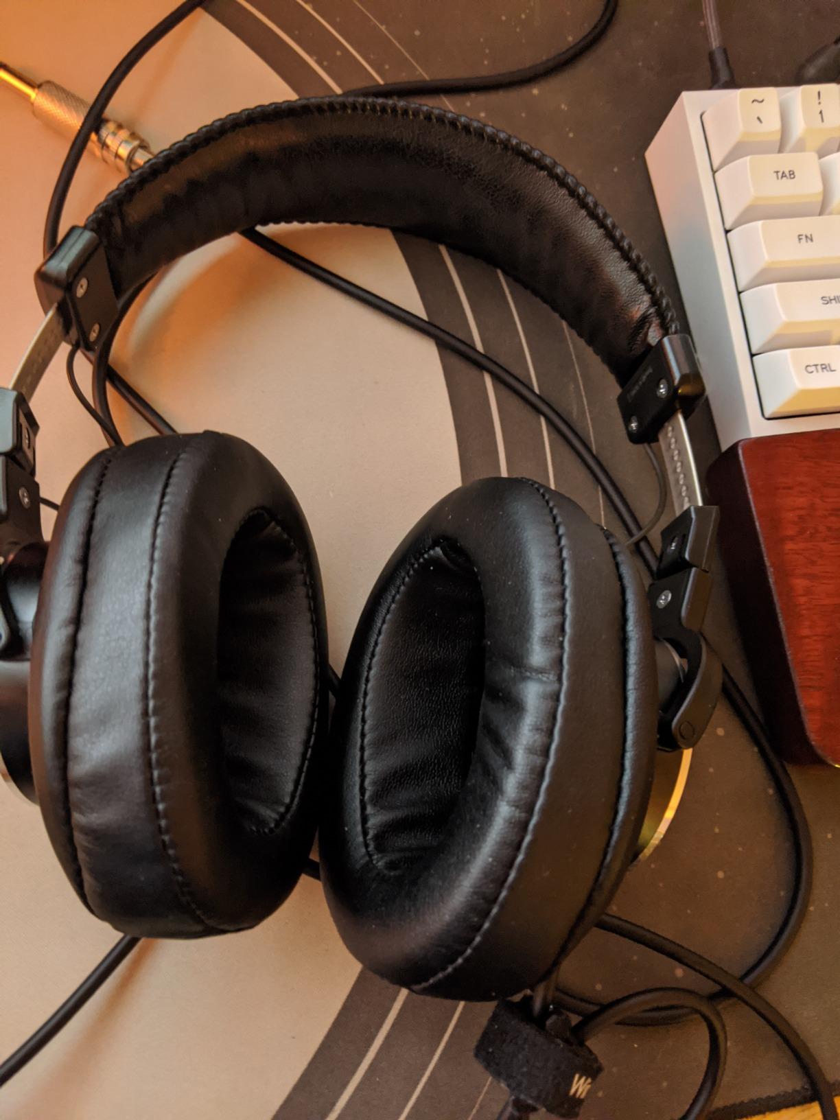 Sony MDR-CD900ST Studio Monitor Stereo Headphones (Japan Import) customer photo 1