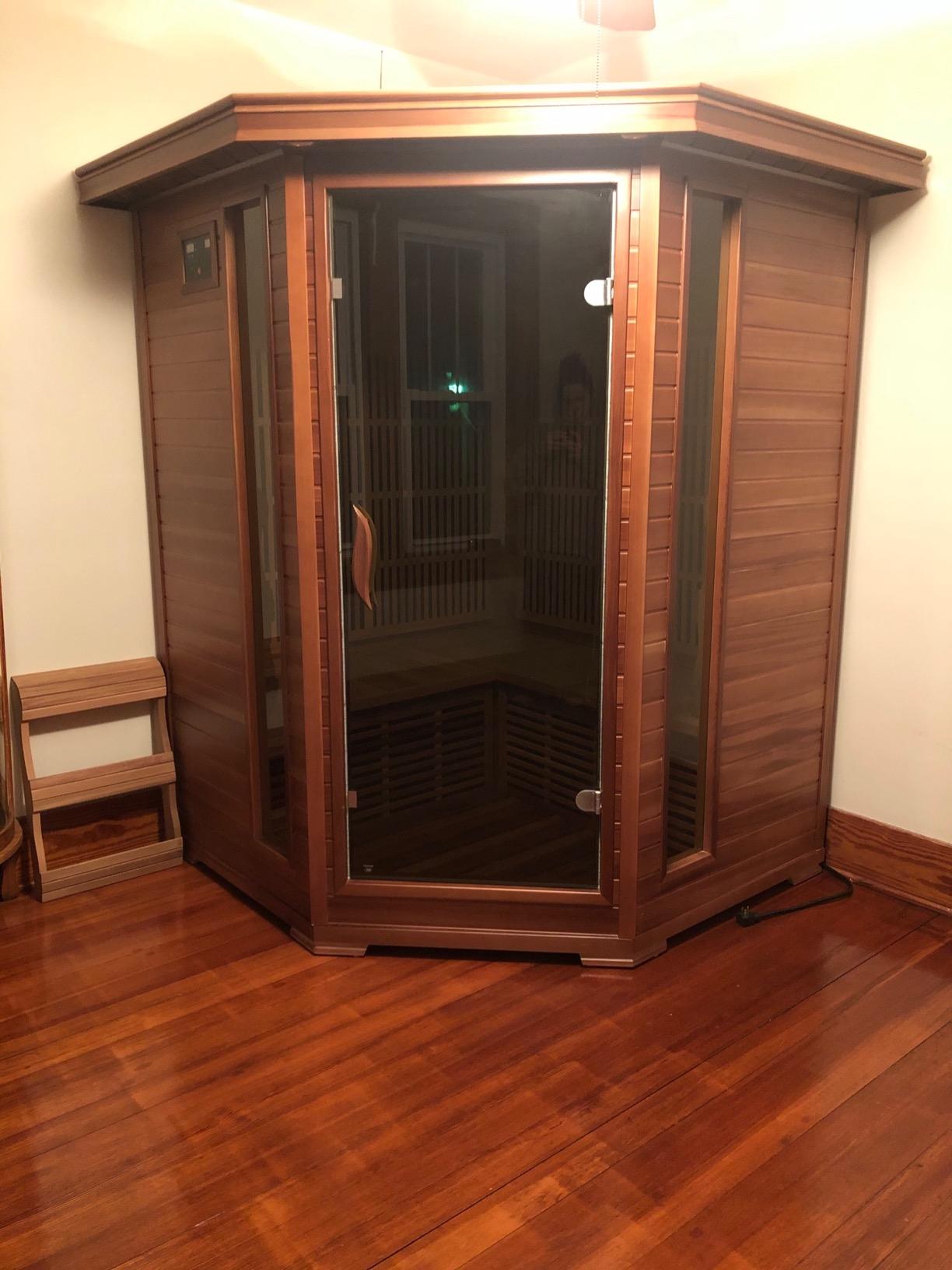 Hudson Bay 3-Person Cedar Corner Infrared Sauna with 7 Carbon Heaters customer photo 1