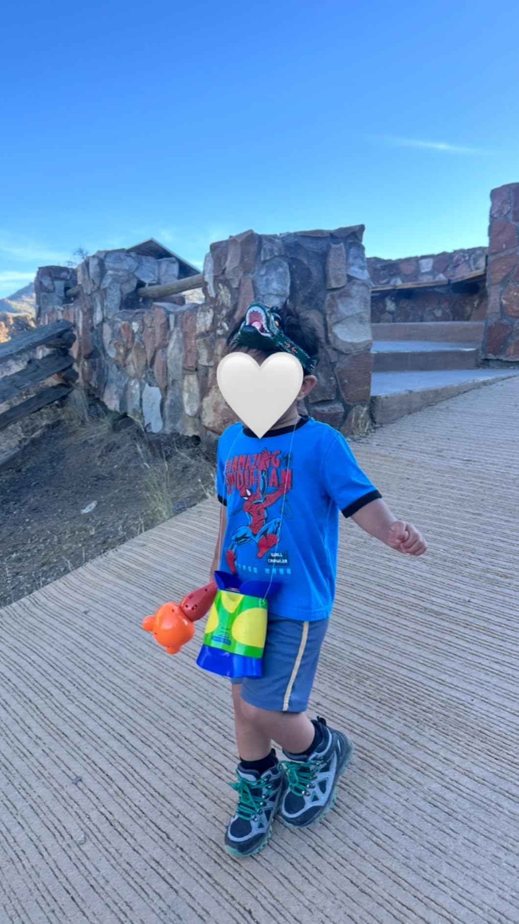 Educational Insights GeoSafari Binoculars customer photo 1
