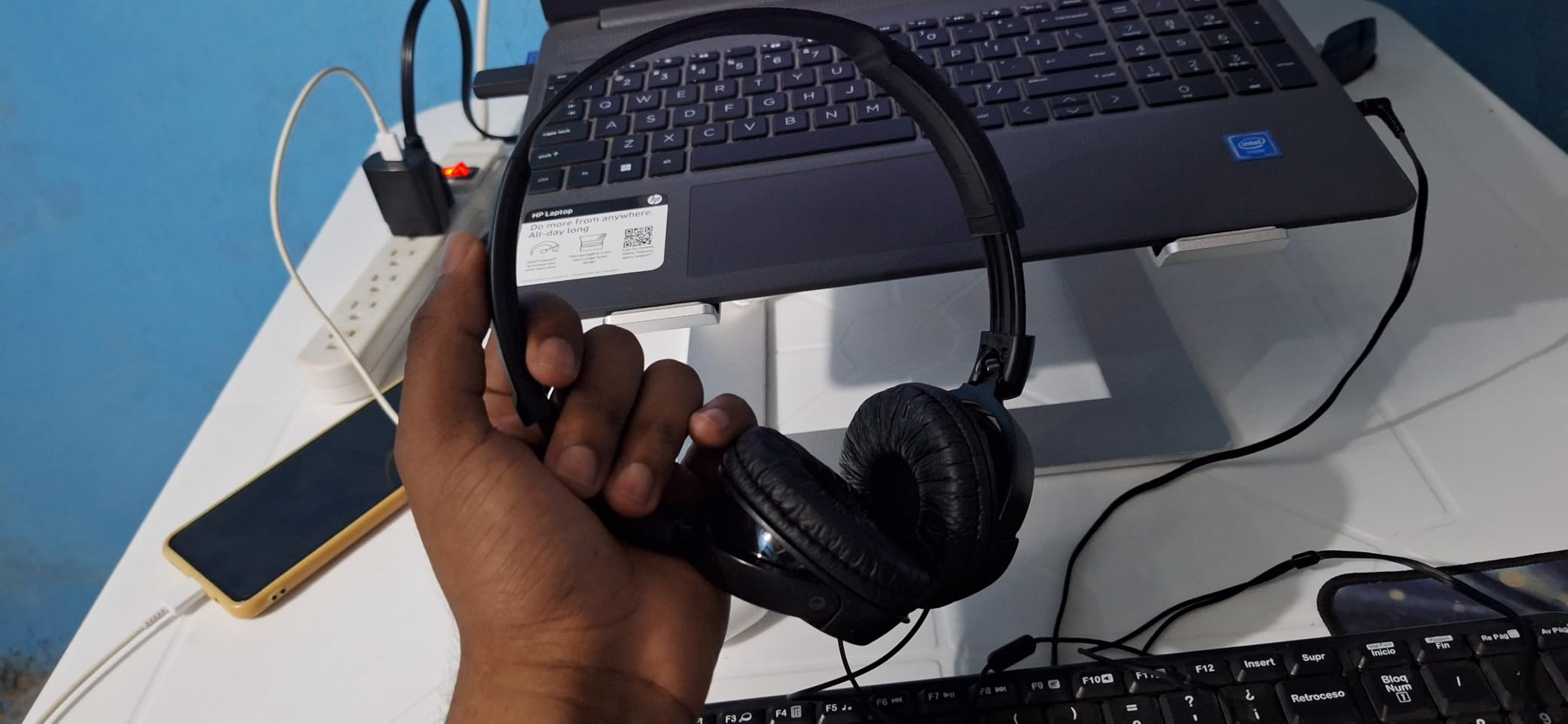 Sony ZX Series Wired On-Ear Headphones with Mic, White MDR-ZX110AP customer photo 2