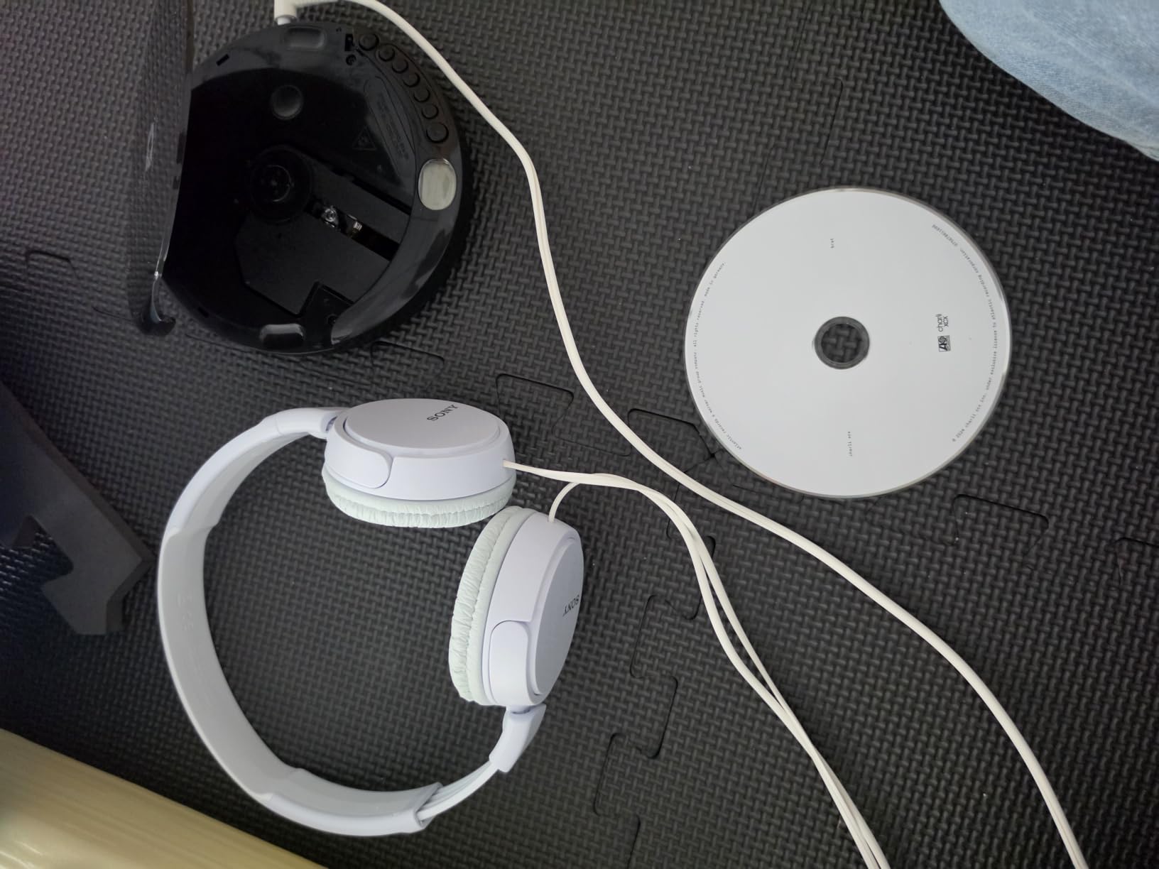 Sony ZX Series Wired On-Ear Headphones, Black MDR-ZX110 customer photo 2