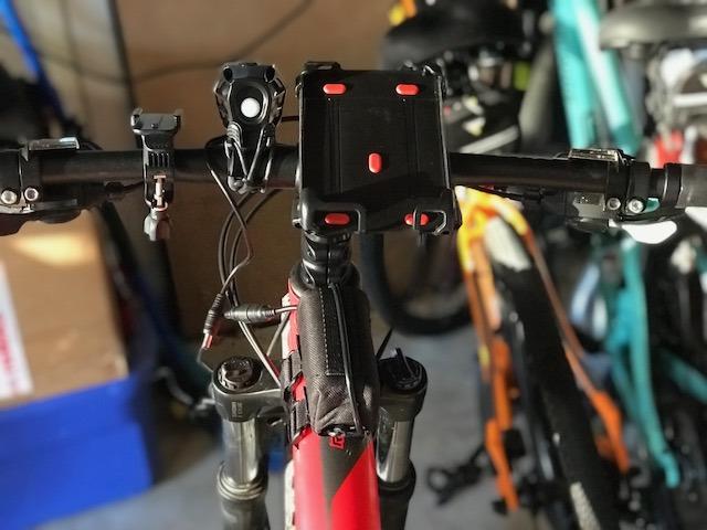 BRIGHT EYES Helios Fully Waterproof 1600 Lumen Rechargeable Mountain, Road Bike, MX Headlight, 6400mAh External Battery (Now 4+ Hours on Bright Beam) - Included: Free Diffuser Lens and Free Taillight customer photo 2