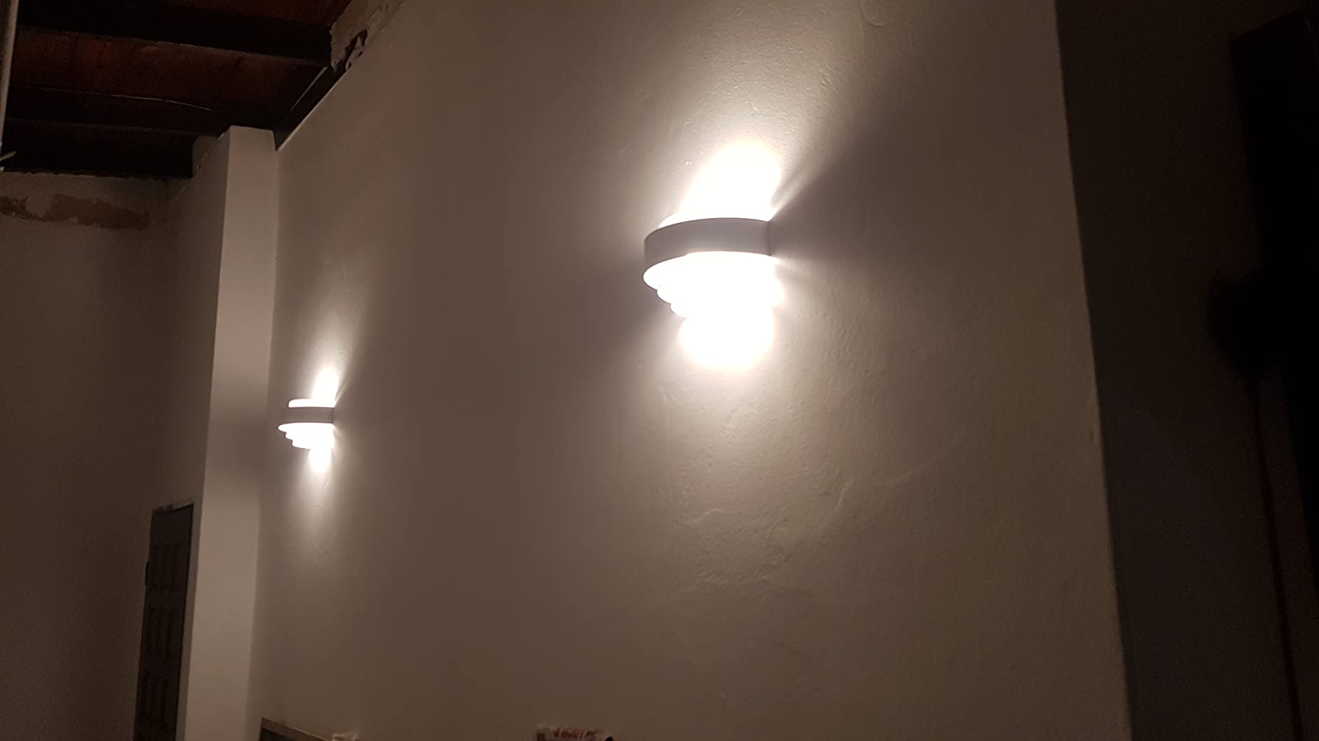 LightInTheBox Modern Wall Sconce Indoor Wall Light Fixture Half Moon Metal Wall Lamp White for Stair Hallway Home Theatre Bedroom (1PCS) customer photo 2