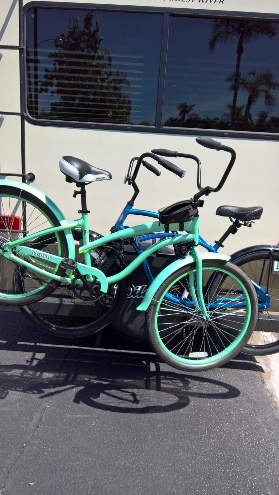 Swagman Around The Spare DLX – RV Bike Rack for Trailers with Rear Bumper Mounted Spare Tires customer photo 2