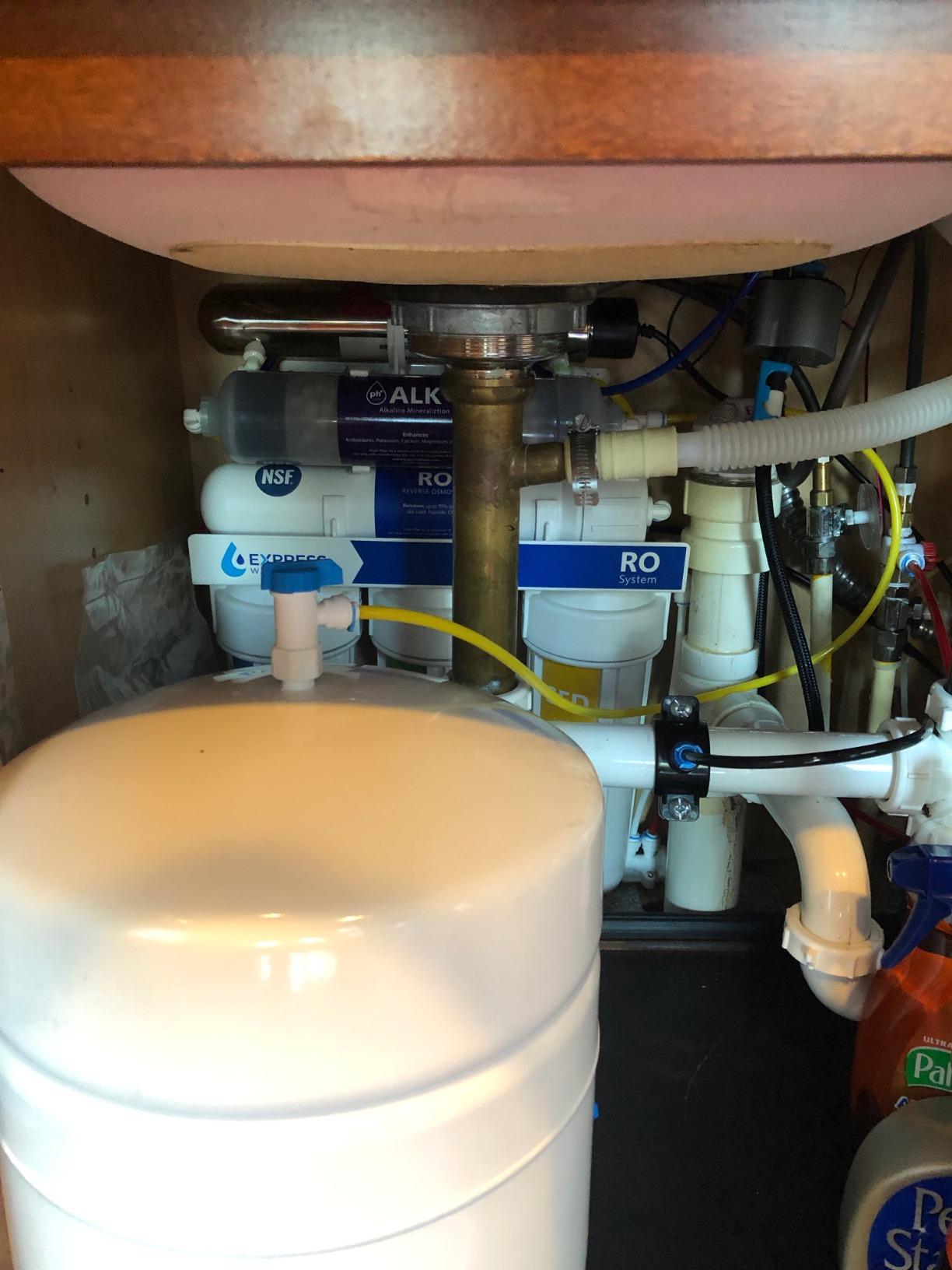 Express Water ROALKUV10D, 11-Stage RO Water Filter System, Alkaline & UV customer photo 2