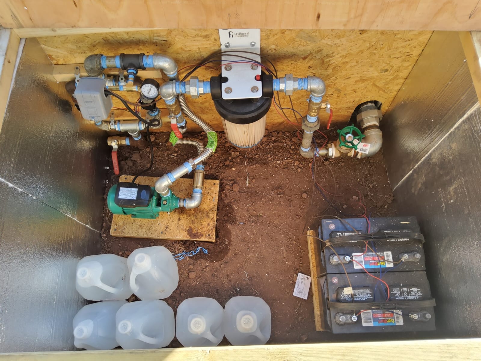 Well Water Whole House Sediment & Rust Complete Filtration System with Pleated Washable filter, Clear Housing 1