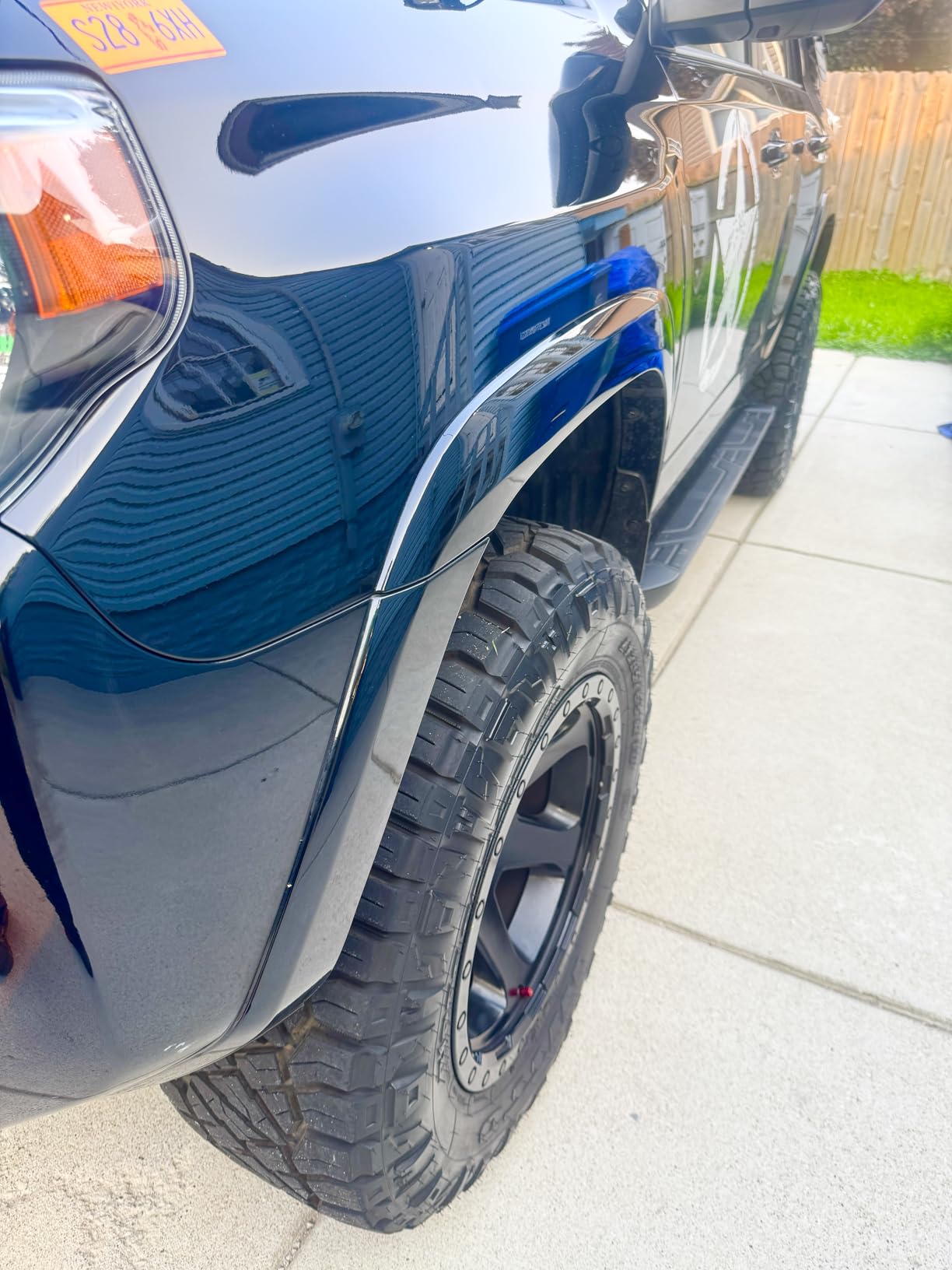Car Gods Iris Custom Color Black 3-in-1 Polish Wax Color Restorer & Scratch Remover, 16 Colors Available, 17 Fl Oz customer photo 1