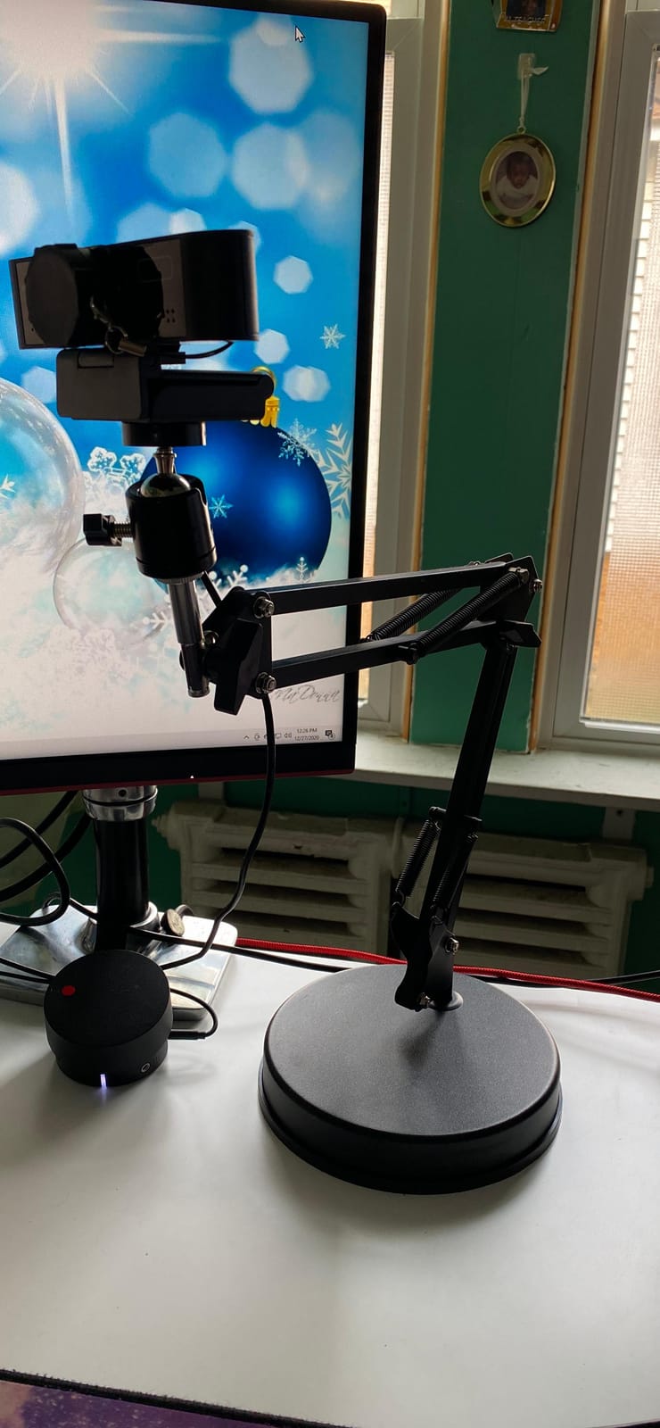 Webcam Stand,Camera Mount 22 Inch Suspension Boom Scissor Arm Stand,for Webcam C925e C922x C922 C930e C930 C920 C615,Hero 8/7/6/5,Ultra/Pro/Pro 2/Pro 3/Brio 4K,DSLR Camera customer photo 1