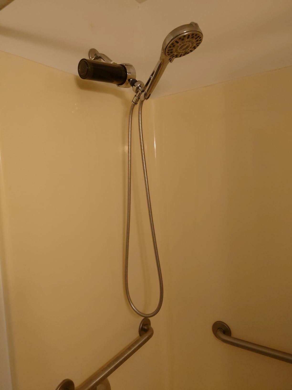 AQUAYOUTH 2.0 Carbon Shower Head Filter System | Removes Chlorine, Heavy Metals, And More | Great For Dry Skin/ Hair, And More | NSF Certified customer photo 2