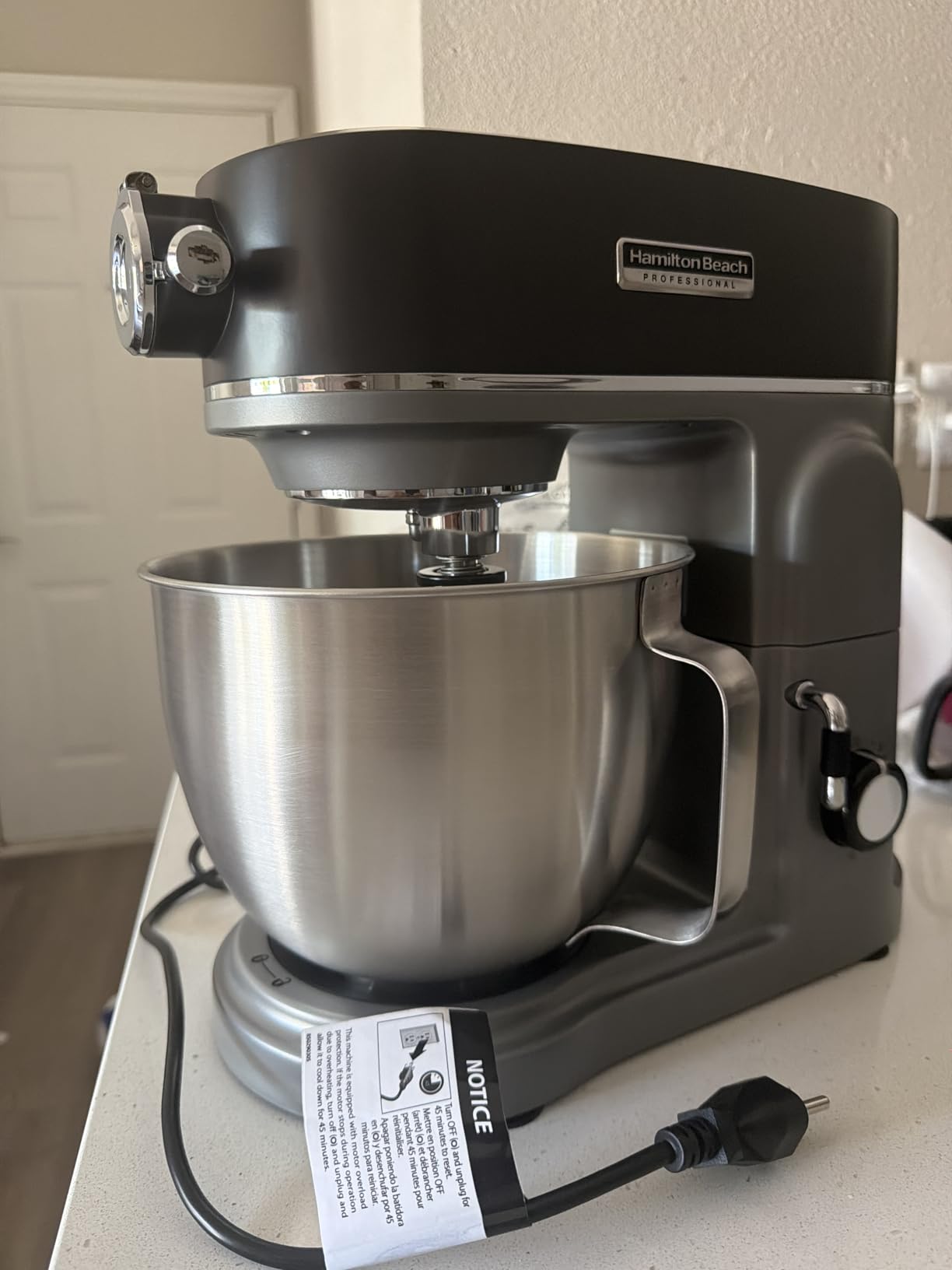 Hamilton Beach Professional All-Metal 5 Qt Stand Mixer With 12 Speeds customer photo 1