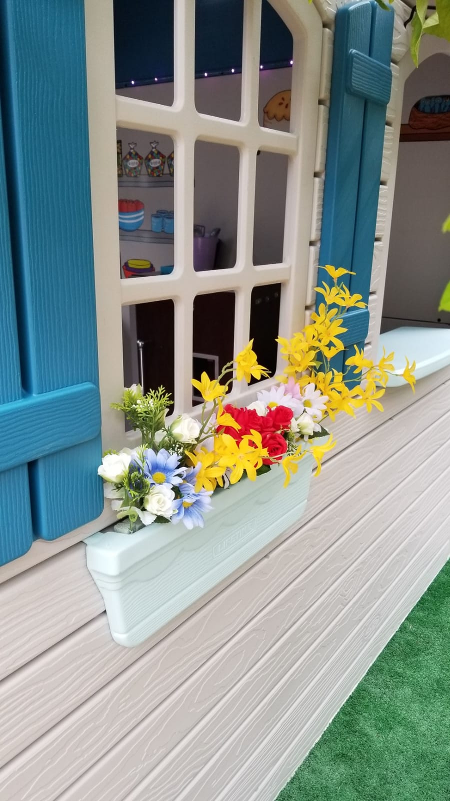 Lifetime Heavy Duty Plastic Outdoor Playhouse, 6ft x 6ft x 7 ft Tall, Beige & Blue customer photo 2