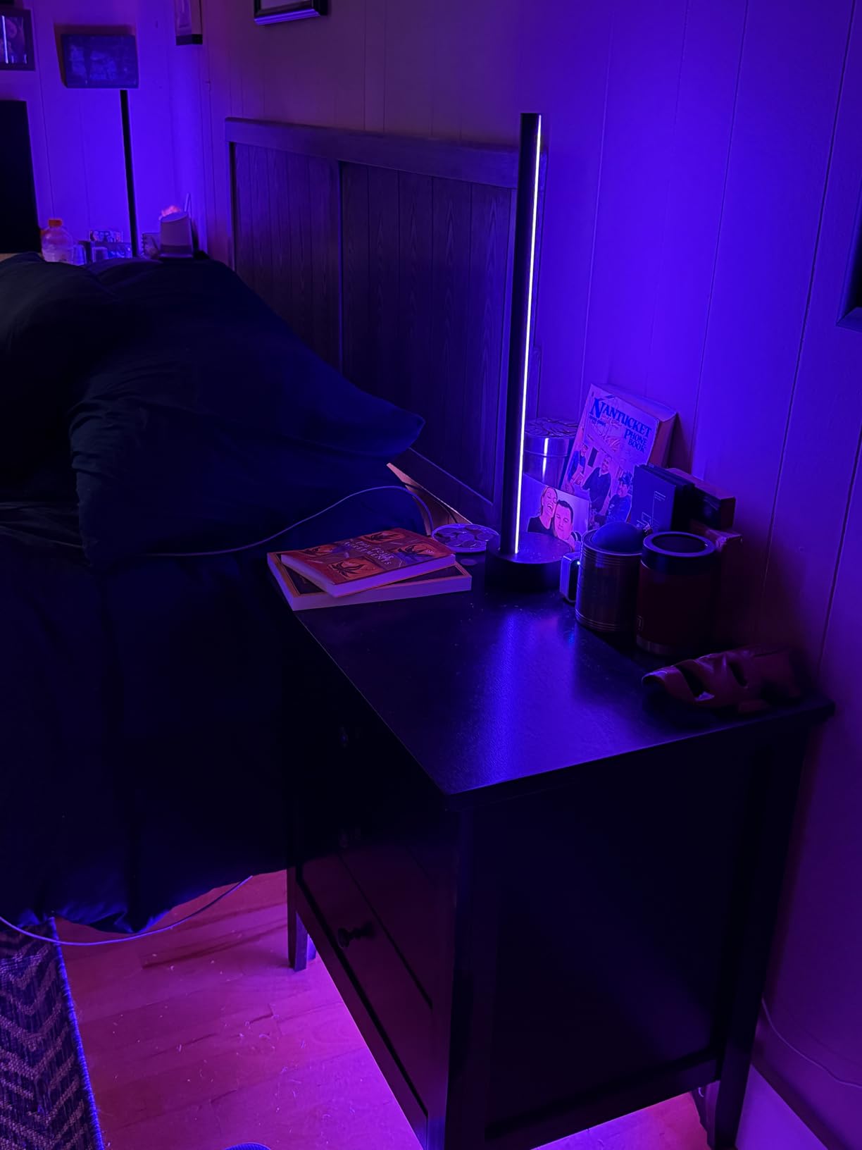 Philips Hue Signe Smart Table Lamp, 1-Pack, Black customer photo 2