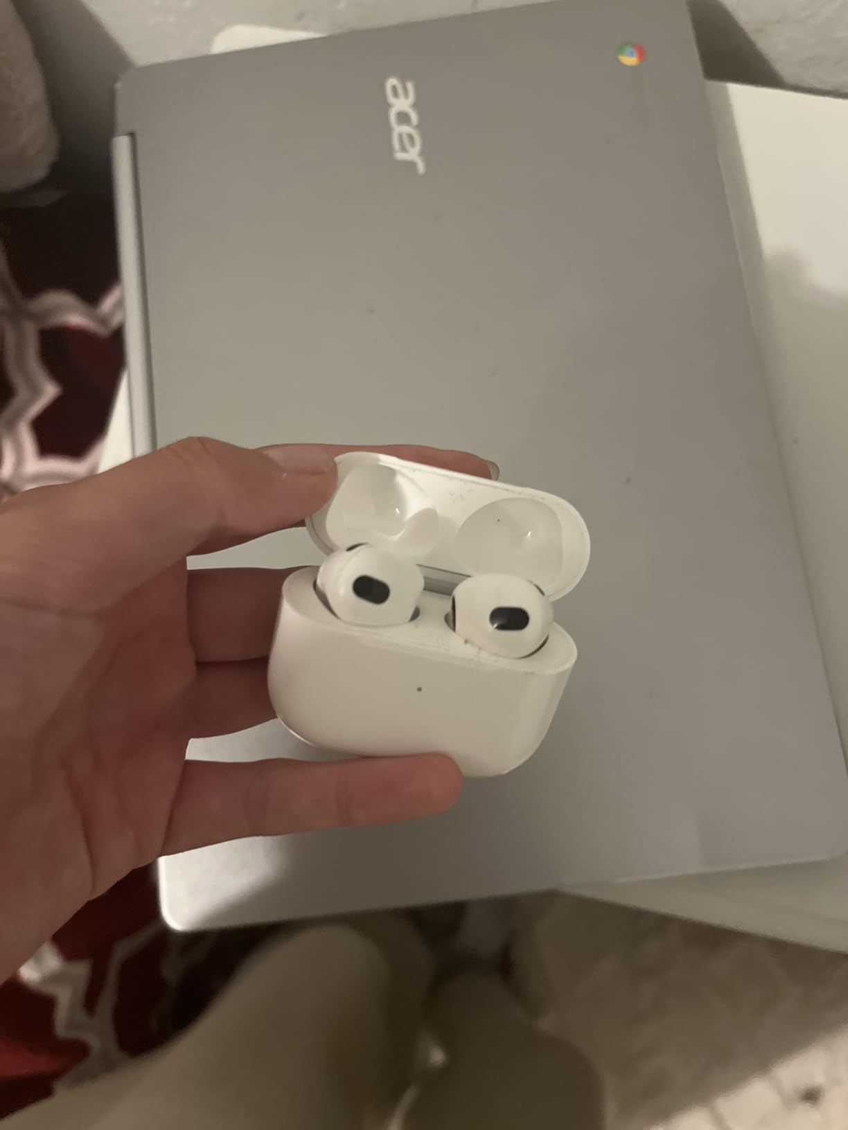 Apple AirPods 3 Renewed customer photo 2