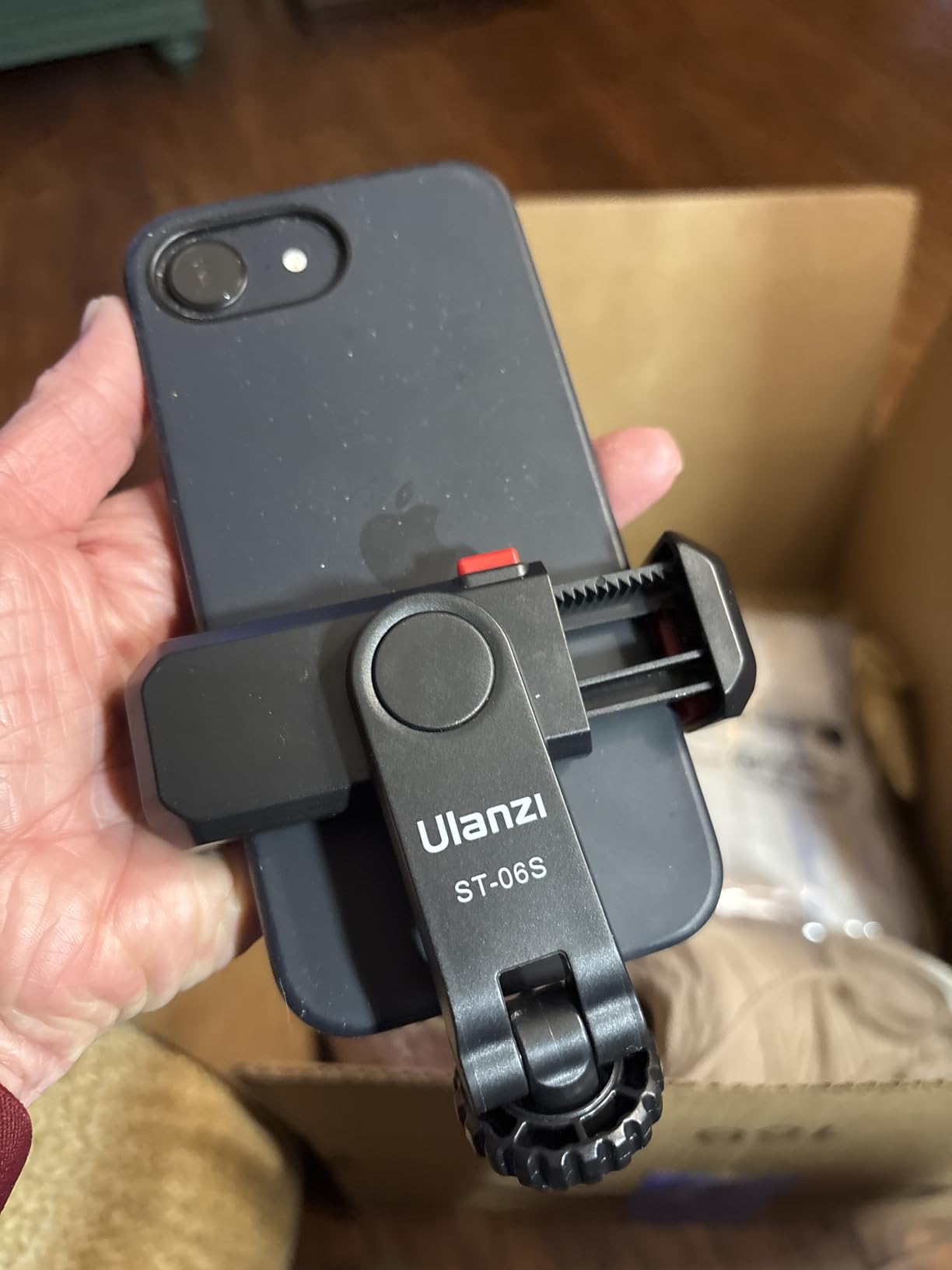ULANZI ST-06S Phone Tripod Mount Holder for iPhone customer photo 2