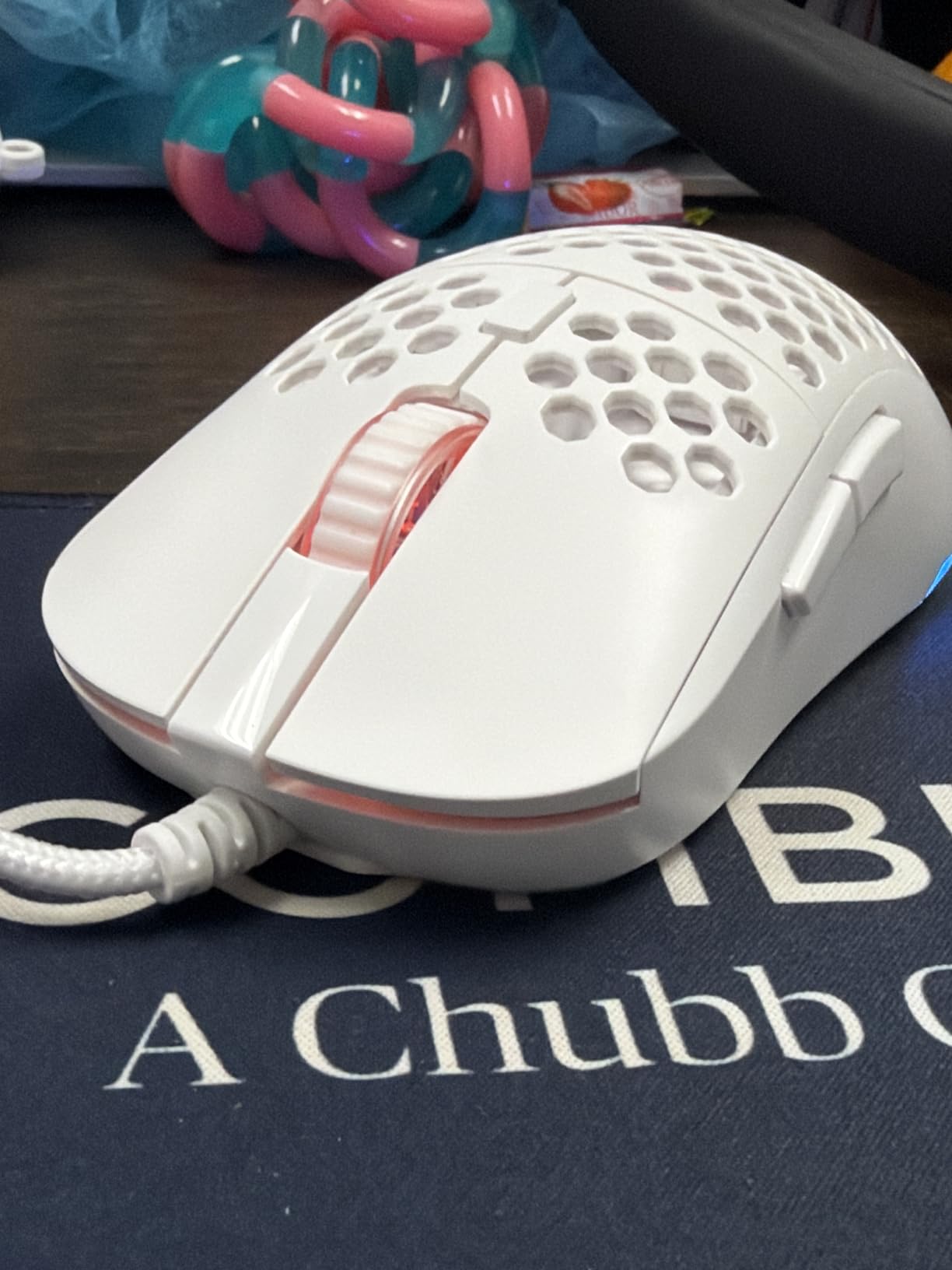 TMKB Falcon M1SE White Gaming Mouse, Wired, Lightweight Honeycomb, 12800DPI customer photo 1