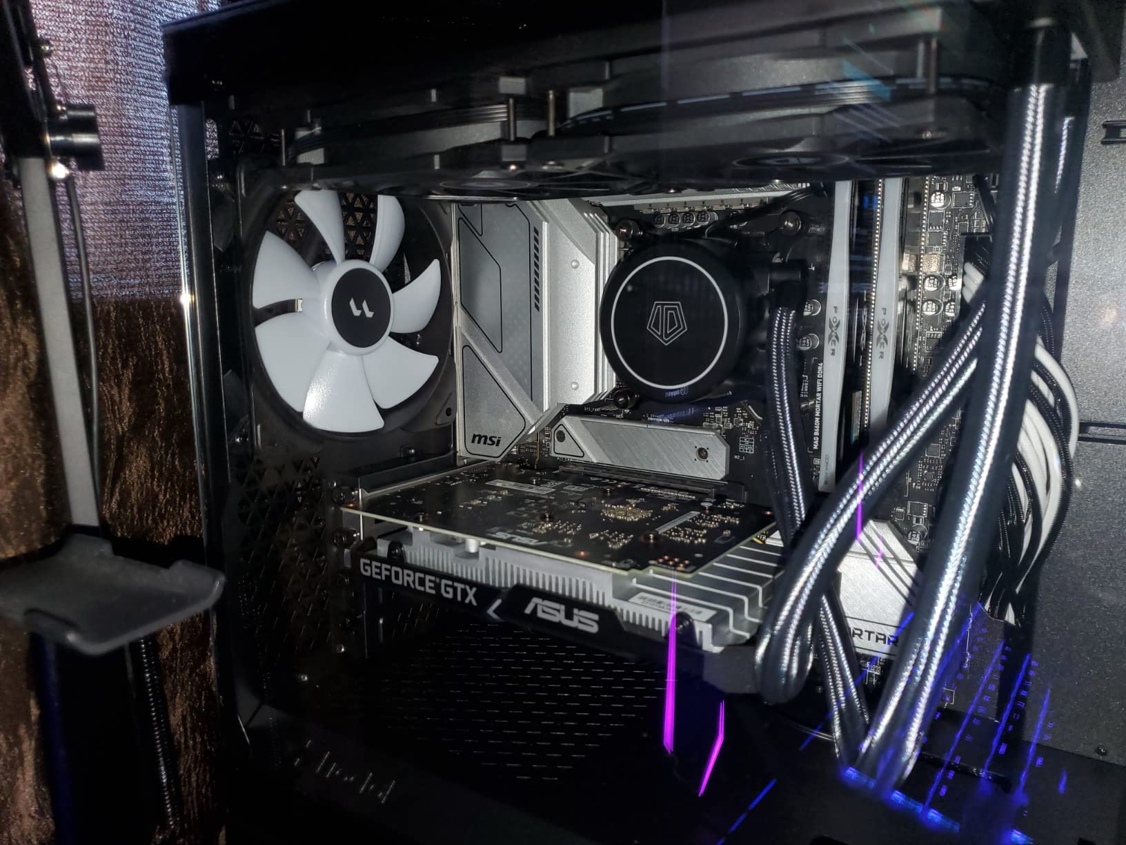 ID-COOLING FROSTFLOW X 240 240mm AIO CPU Cooler, White LED, Intel & AMD customer photo 1