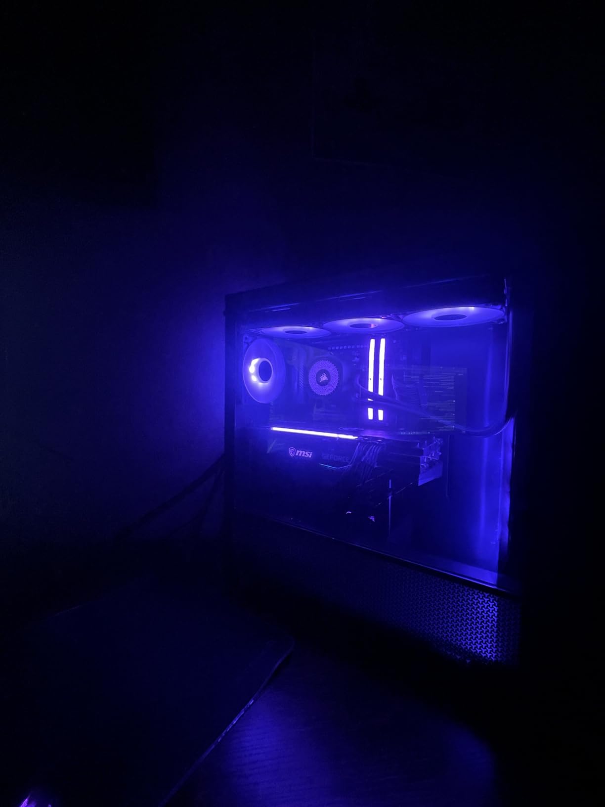 CORSAIR Vengeance RGB DDR5 RAM 32GB (2x16GB) Up to 6000MHz CL30-36-36-76 1.40V AMD EXPO Intel XMP Desktop Computer Memory - Gray (CMH32GX5M2B6000Z30K) customer photo 2