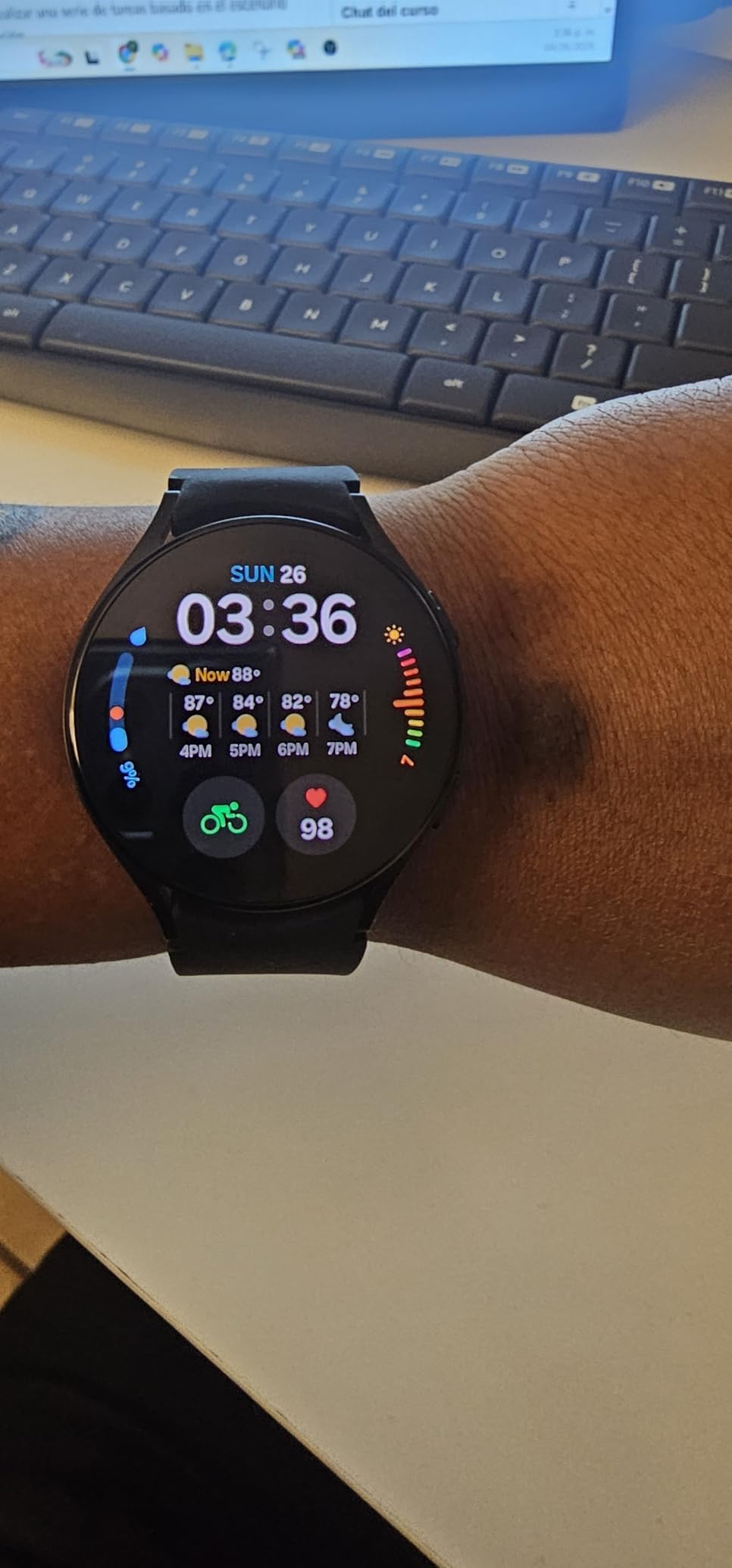 Galaxy Watch 5 Renewed customer photo 1