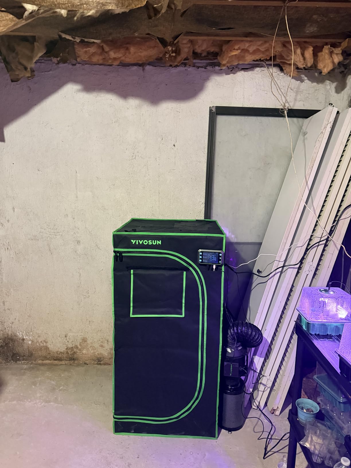 VIVOSUN Smart Grow Tent Kit 4x4, 4-Plant WiFi-Integrated Grow System customer photo 1