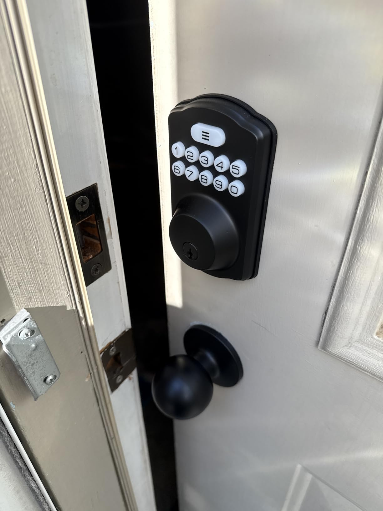 Veise KS01C Keyless Entry Deadbolt Door Lock with Knobs, Matte Black customer photo 2