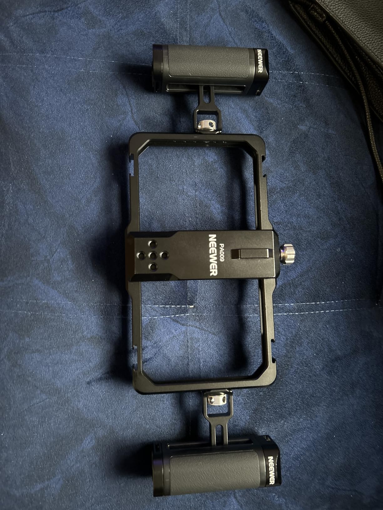 NEEWER Upgraded Phone Rig Vlogging Kit, Video Stabilizer, PA009 customer photo 1