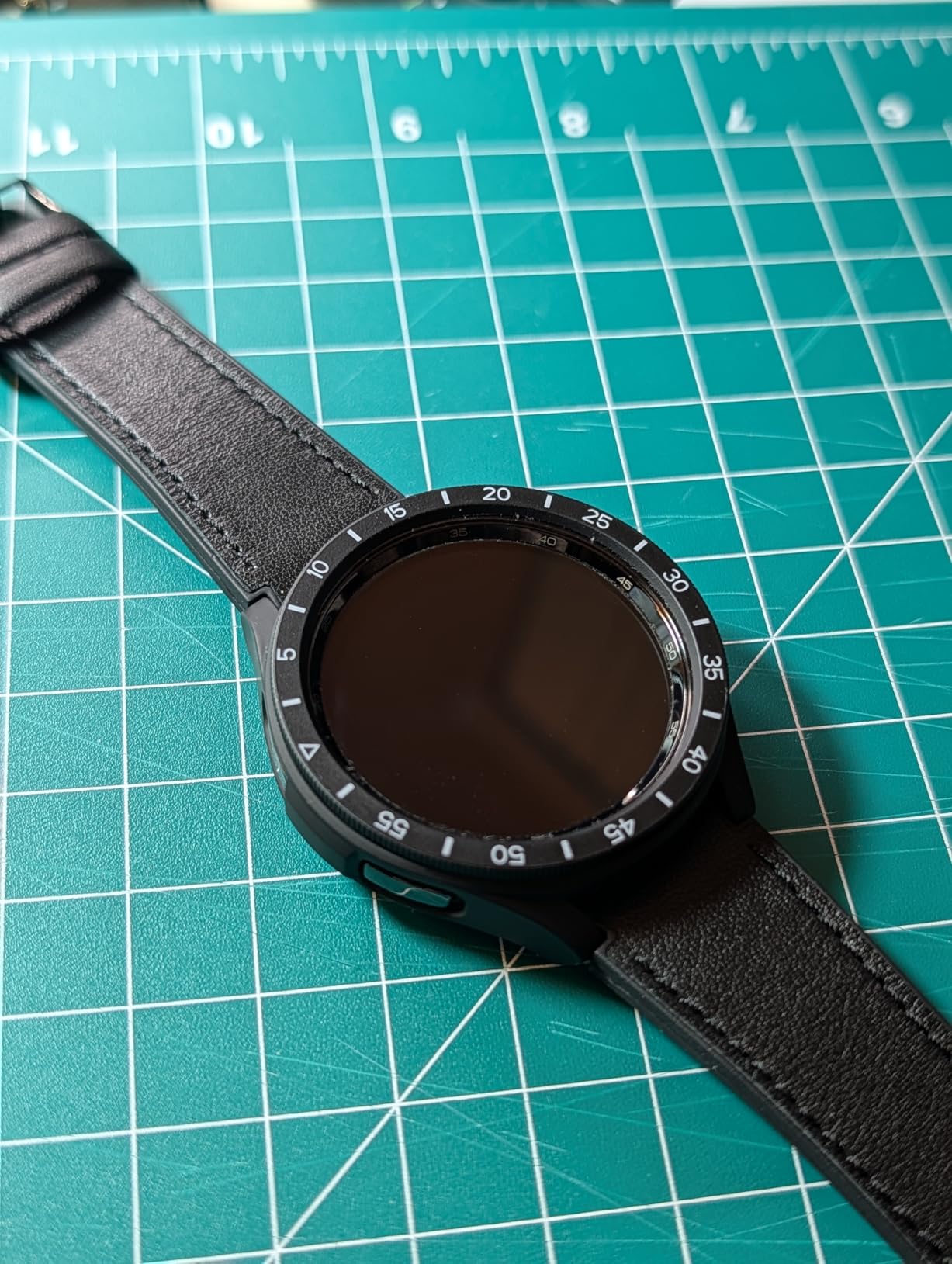 Galaxy Watch 6 Classic Renewed customer photo 2