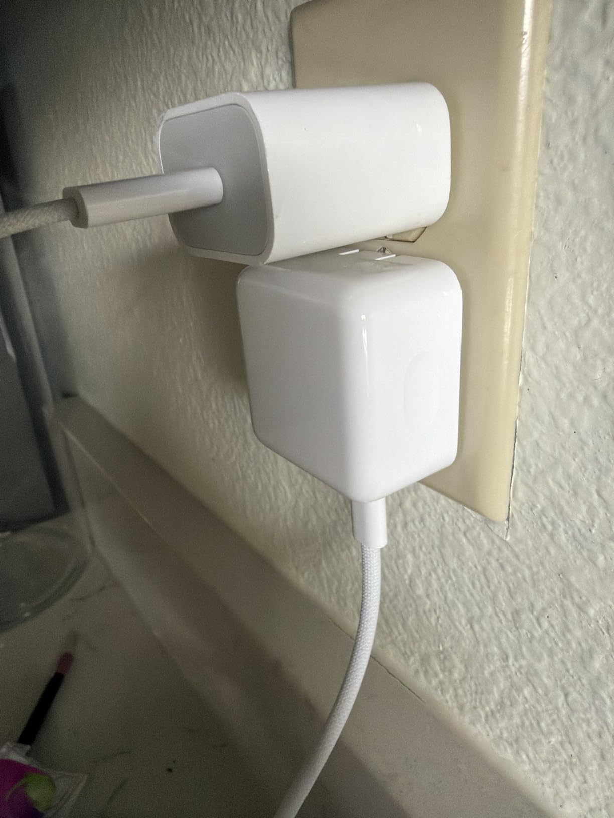 Apple 35W Dual USB-C customer photo 2