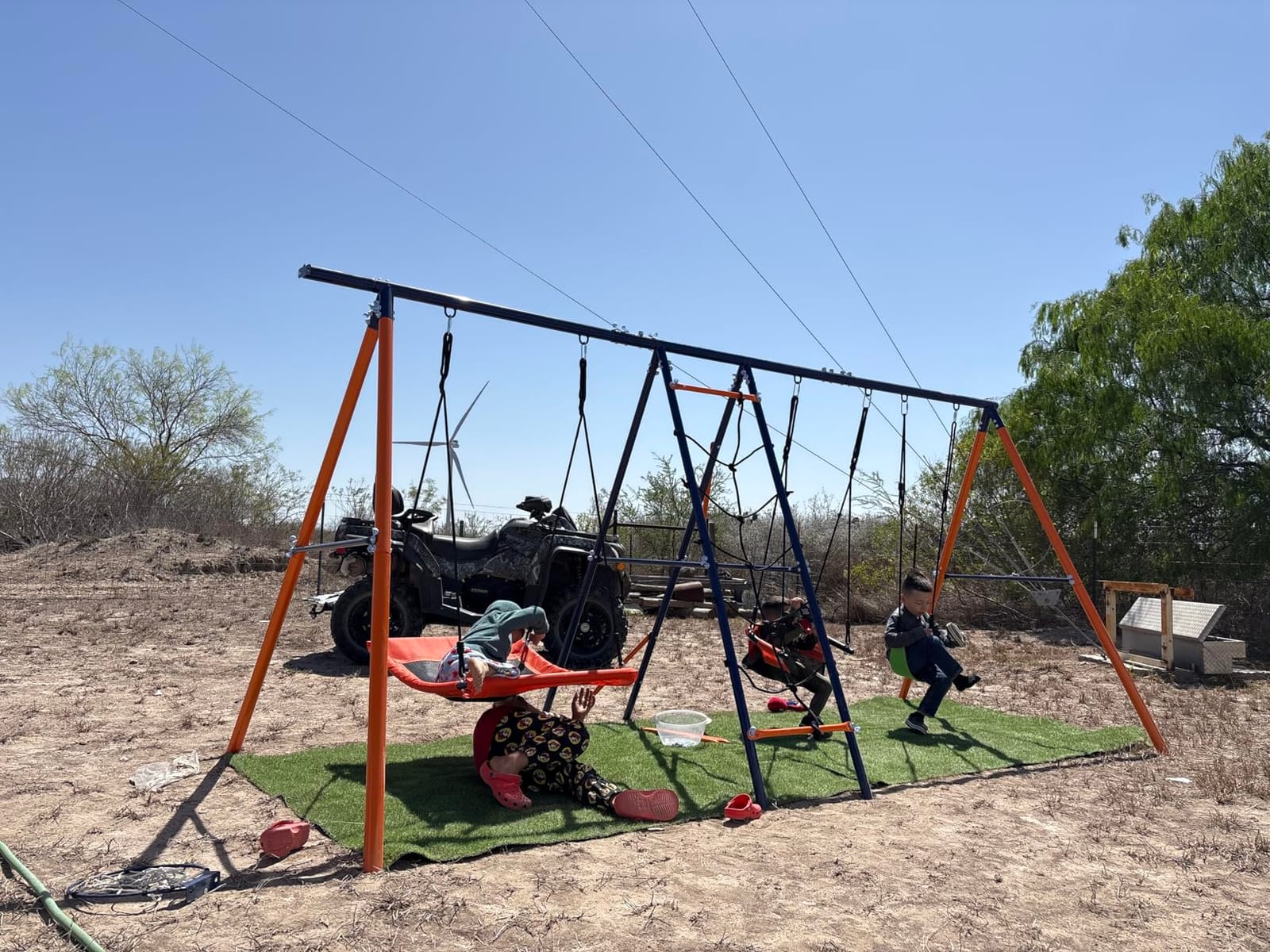 Swing Sets for Backyard 700 lb - 6 in 1 Playground Sets with 3 Swings Seats customer photo 1