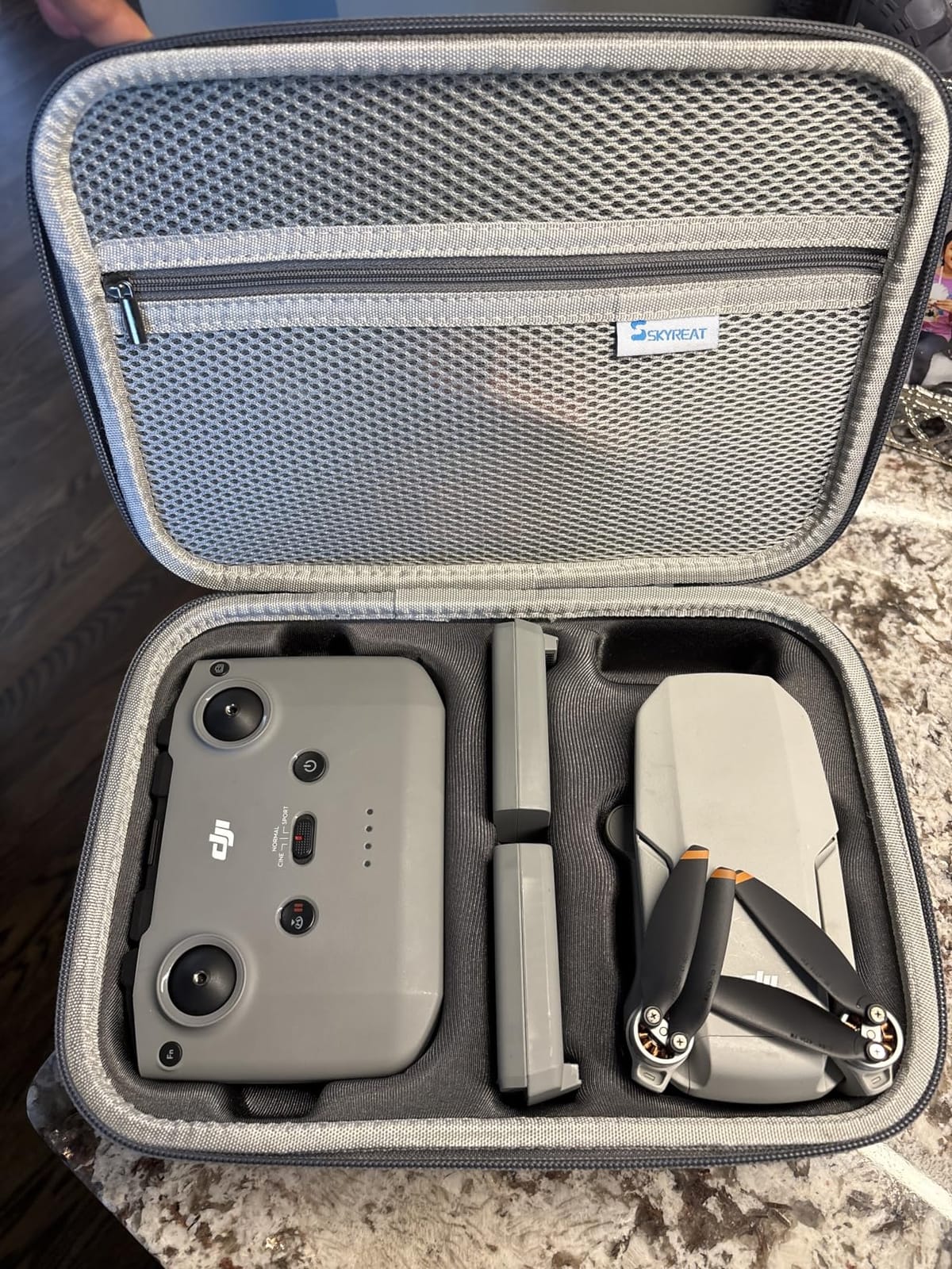 Skyreat Mini 4K/2 SE Drone Case, Portable Leather PU Case with Shoulder Strap, Handle and Propeller Holders customer photo 2