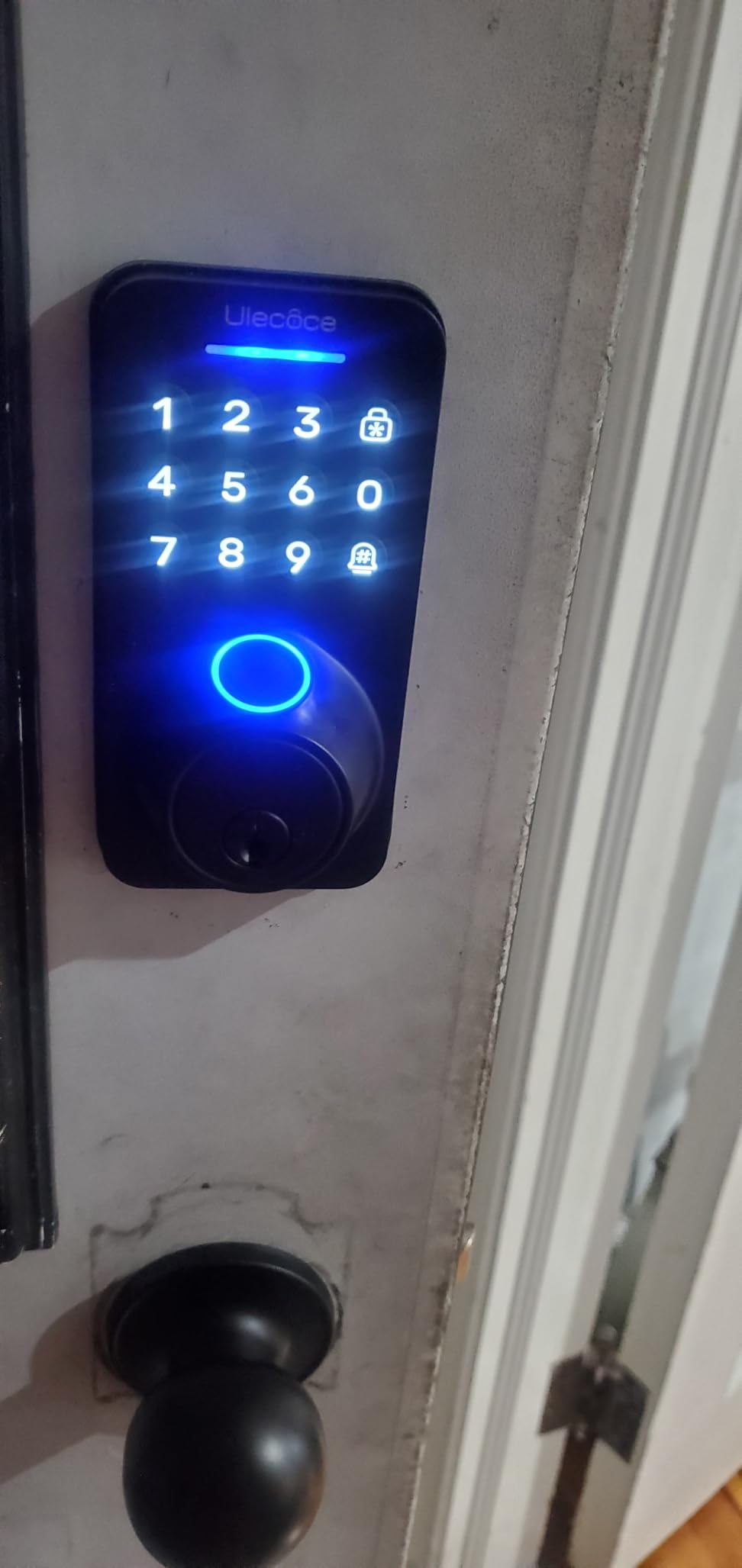 Ulecoce Fingerprint Keypad Deadbolt with Knob Set, Keyless Entry Door Lock with App Control, Door Locks for Front Door, Auto Lock&One-Touch Lock, 100+ User Codes&5 Keys, Easy Installation, Matte Black customer photo 2