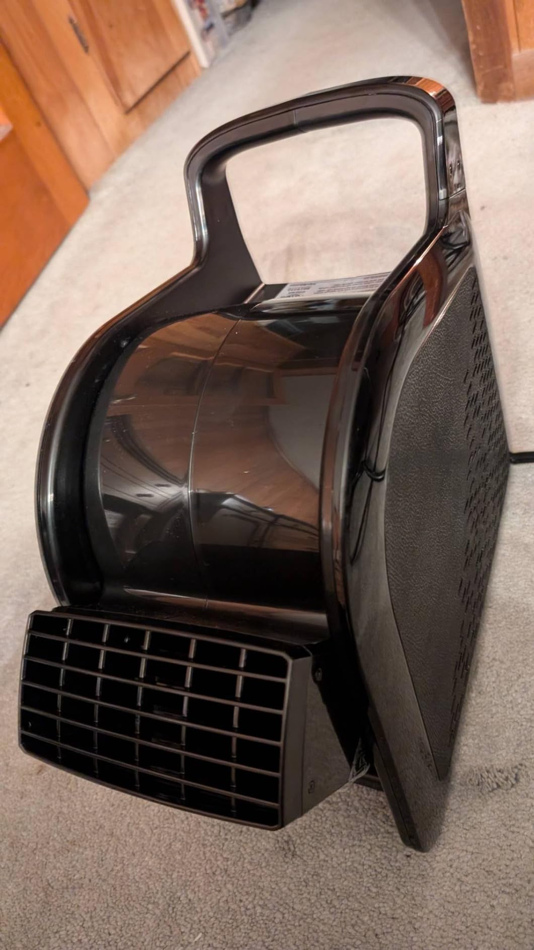 Portable Blower Fan for Home: High Velocity Floor Fans for Cooling and Drying - Air Mover with 185° Rotating for Bedroom, Garage, Shop and Gym, 3 Speeds Utility Fan with 2 AC Outlets, Black customer photo 2