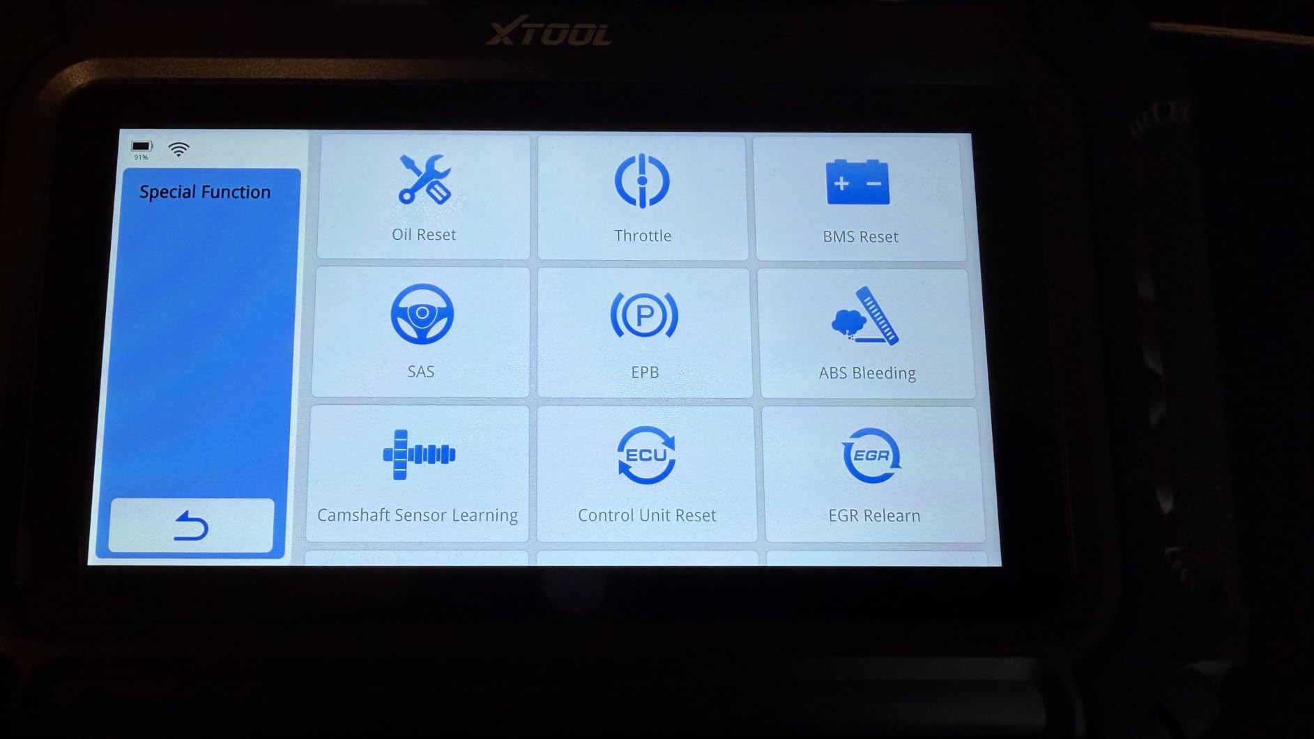 XTOOL D5S OBD2 Scanner, 16 Resets, Engine ABS SRS Transmission Scan Tool customer photo 1