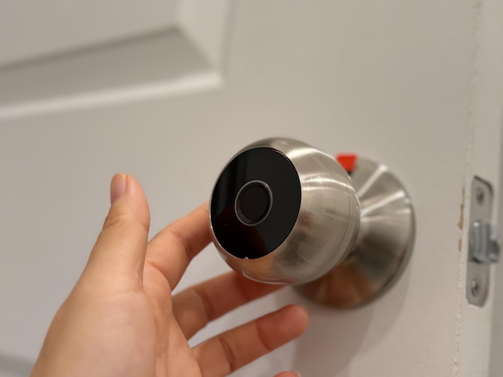GHome Smart Fingerprint Door Lock, 4 in 1 Smart Fingerprint Door Knob with Keypad, App Control, Auto Lock, Biometric Door Knob with Lock for Bedroom, Apartment, Garage, Home & Office customer photo 2
