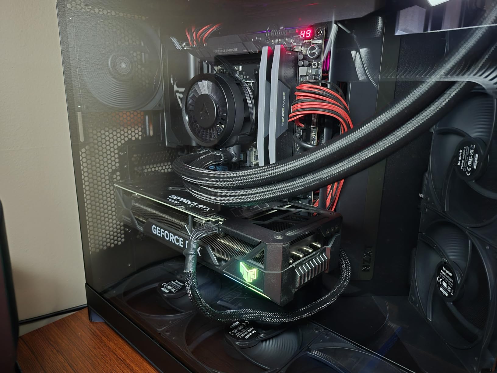 NZXT H9 Flow - Dual-Chamber ATX PC Case - Black customer photo 1