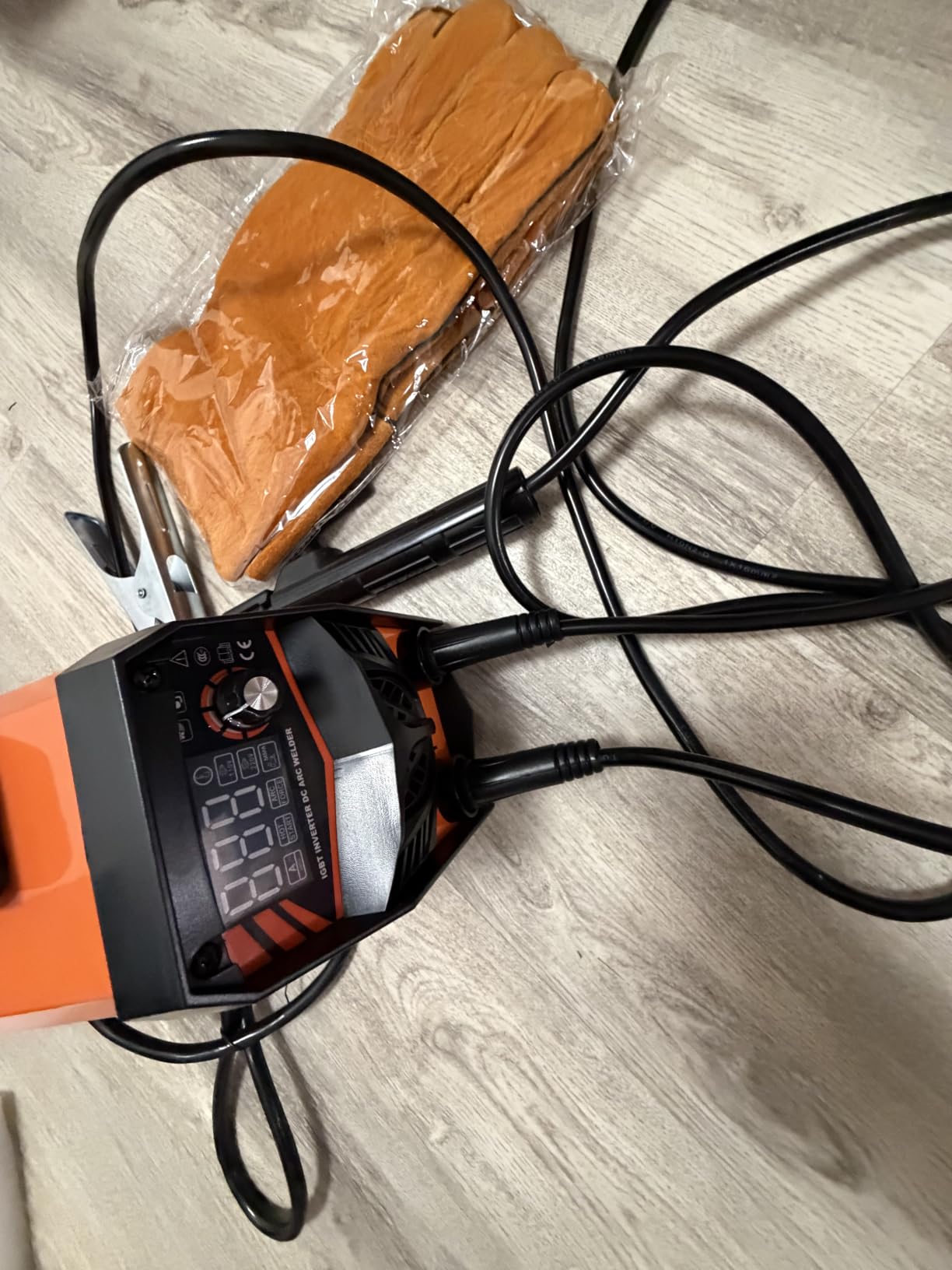 SOARFLY Stick Welder, 110V/220V Dual Voltage Welding Machine(Orange) customer photo 1