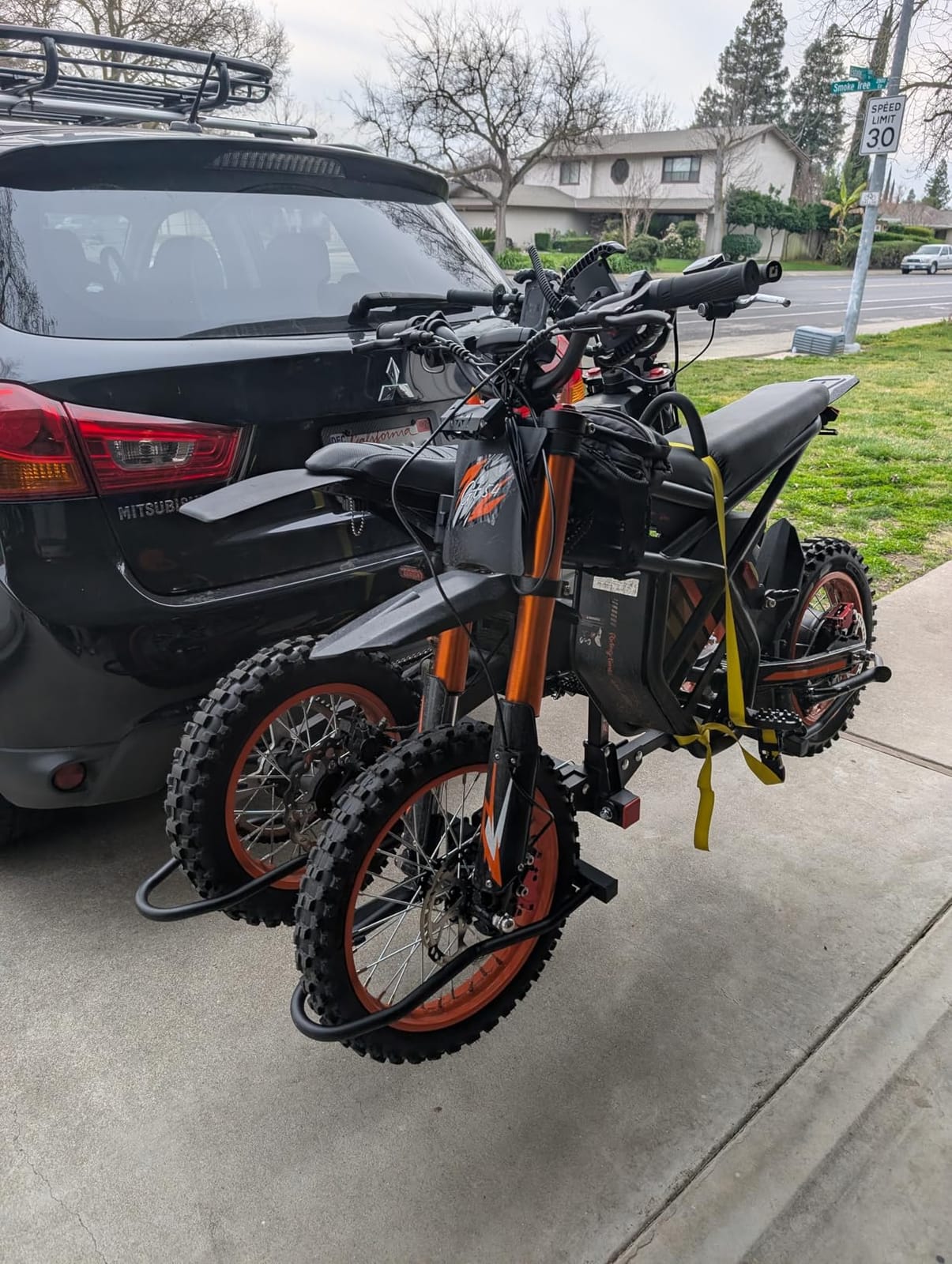 FORWODE Bike Rack Hitch for Car, 200 LB 2-Bike Racks with Coded Lock, Wobble Free Smart Tilting Hitch Mount Bike Rack for 2 Inch Receiver, Bike Carrier Fits Up to 5 Inch Fat Tire Electric Bike for Car customer photo 1