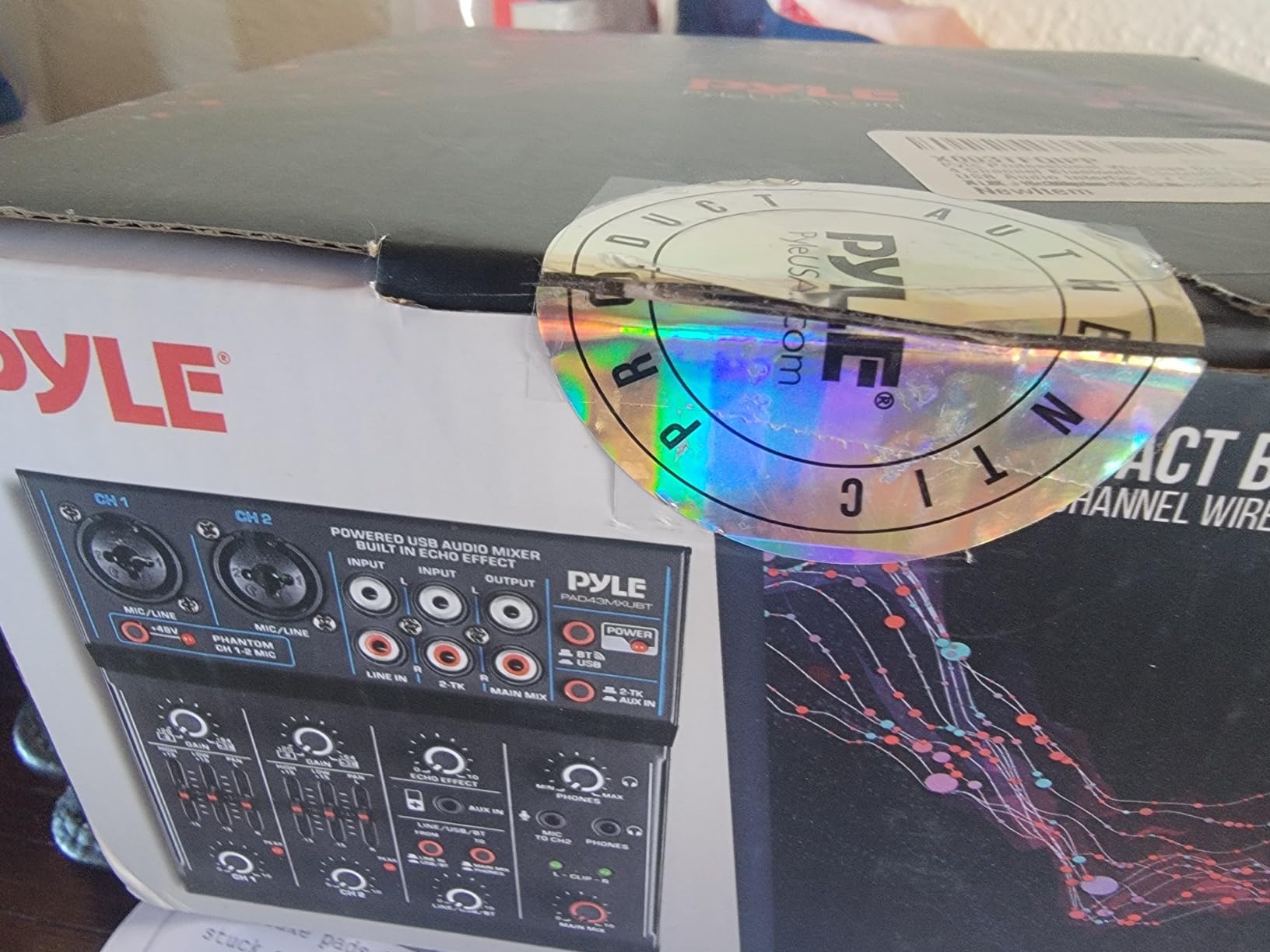 Pyle 6 Channel Studio Mixer - Small Footprint, USB - PC Recording, Bluetooth In, MP3 Player, DSP Effects, +48V Phantom Power, XLR Combo Inputs, Control Room Out, Smooth Dials and Faders - PMX406ST customer photo 2