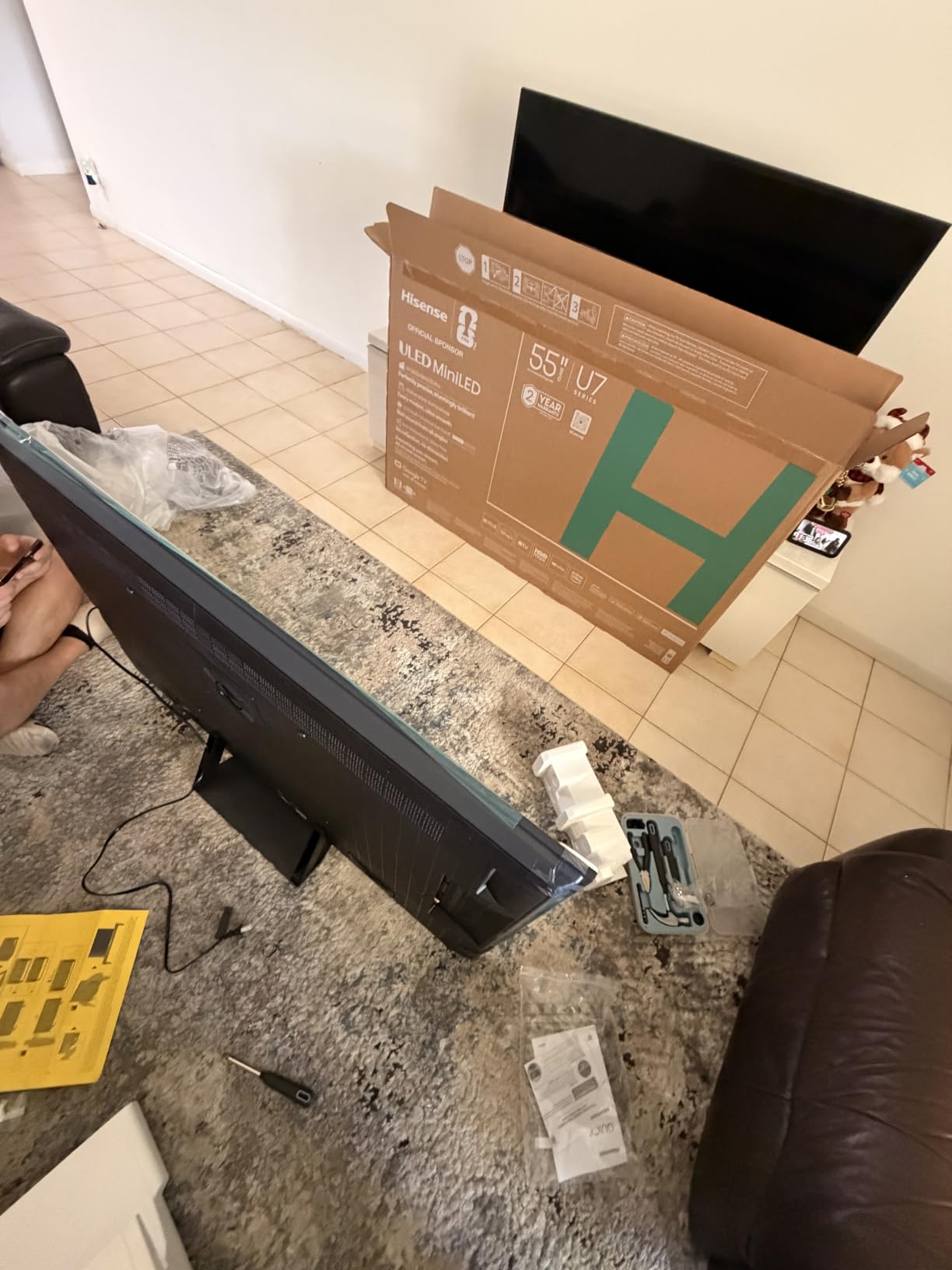 Hisense U7 85U7SG customer photo 1