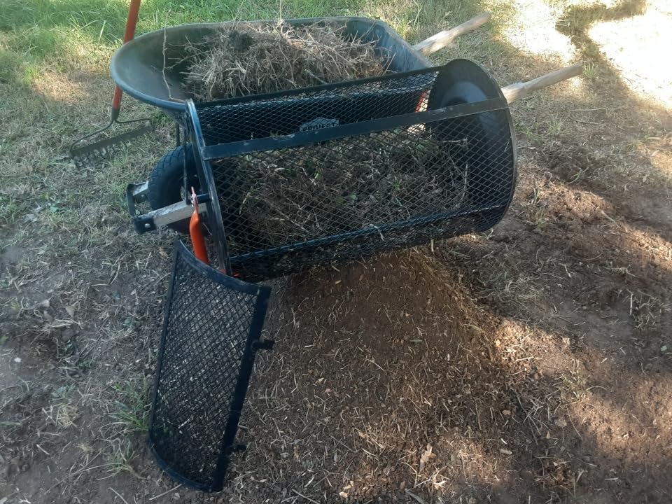 VEVOR Broadcast Spreader 15 lbs Capacity Hopper Walk-Behind Push Spreader | For Lawn & Garden Small Home Use, 9.8 ft Spreading Width, 10